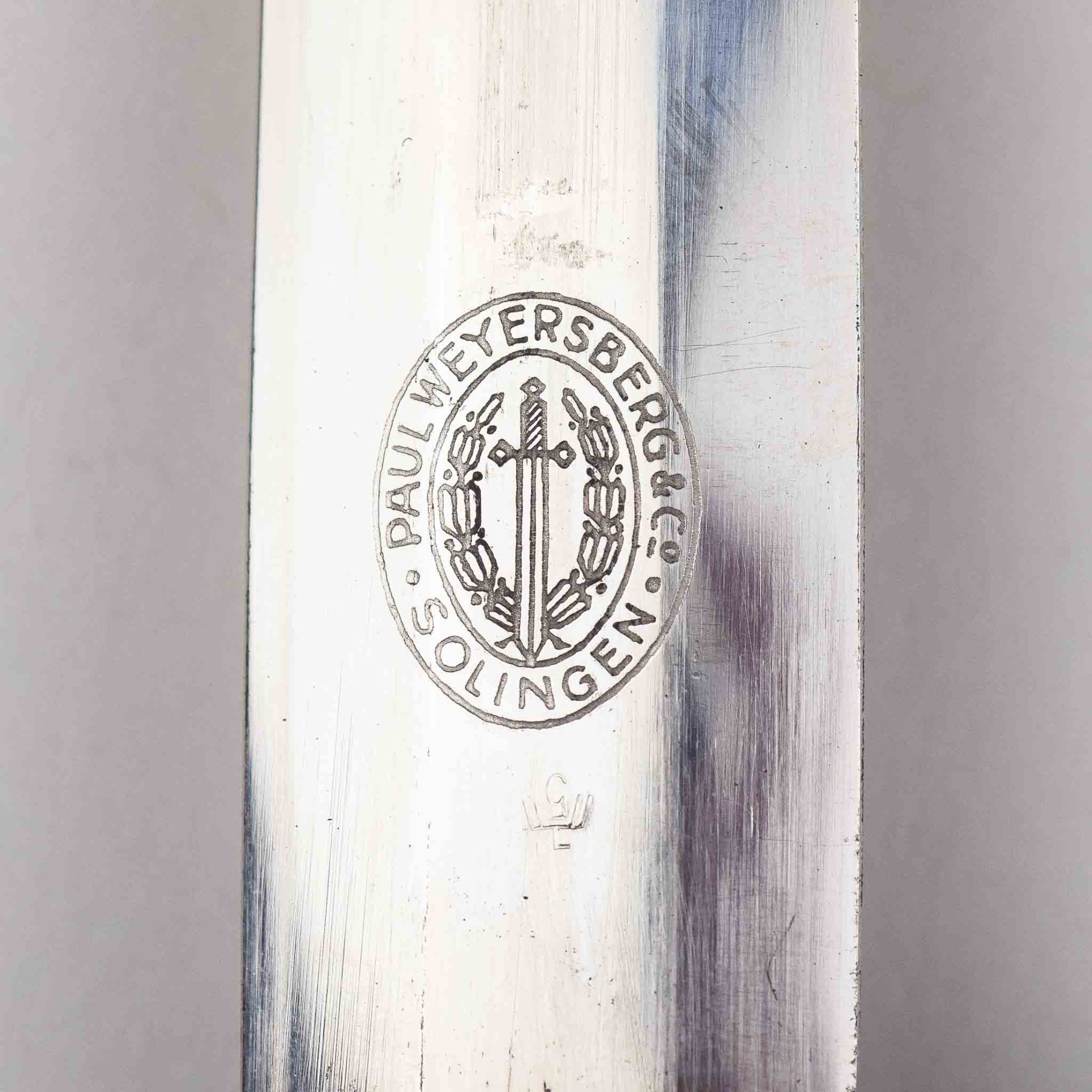 Luftwaffe Borddolch 1.Modell Paul Weyersberg Solingen mit sehr früher Pappscheide, extrem selten! — image 5