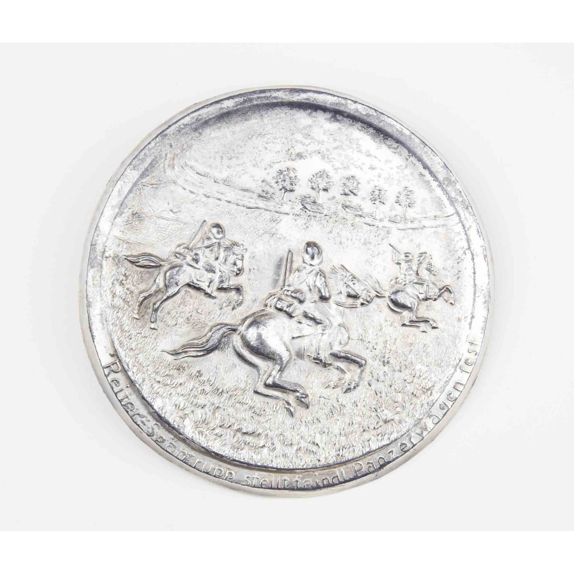 2.WK Plakette 'Reiter-Spähtrupp stellt feindl. Panzerwagen fest' — image 5