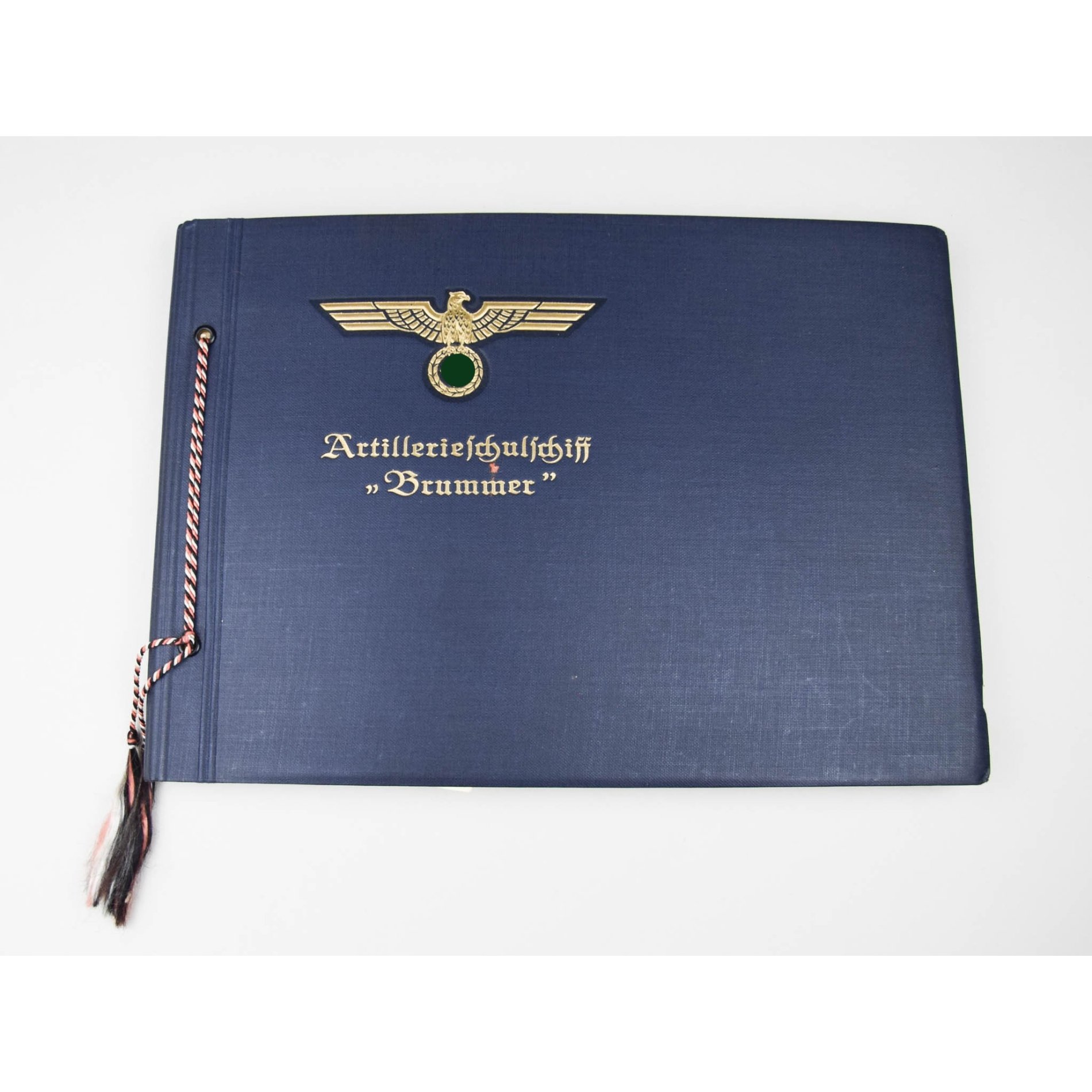 Kriegsmarine Fotoalbum mit losen Fotos im Schuber — image 2