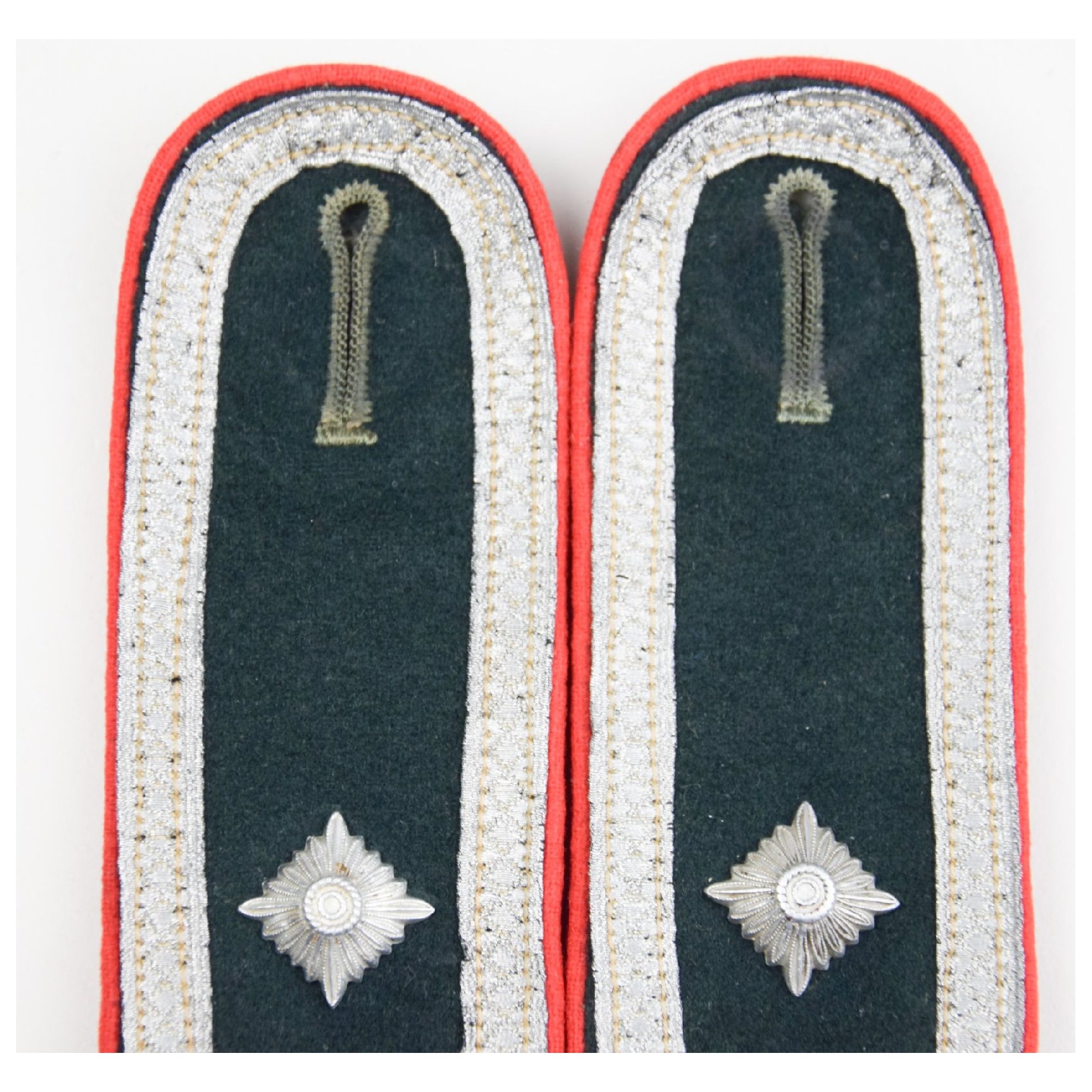 Wehrmacht Paar Schulterstücke für einen Feldwebel der Artillerie — image 3