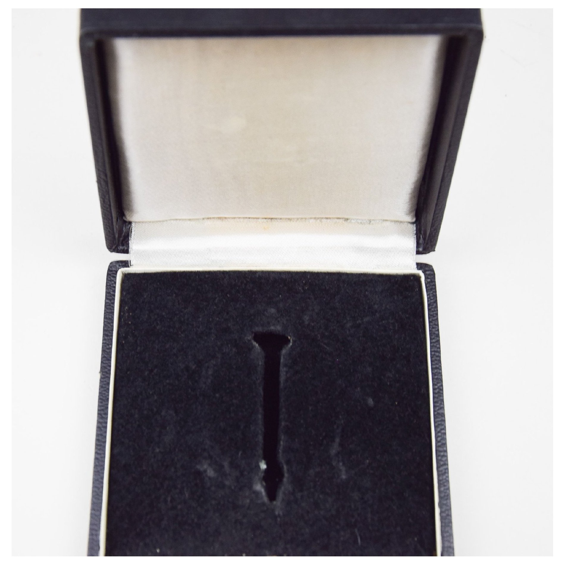 Etui für ein Deutsches Kreuz in Gold — image 5