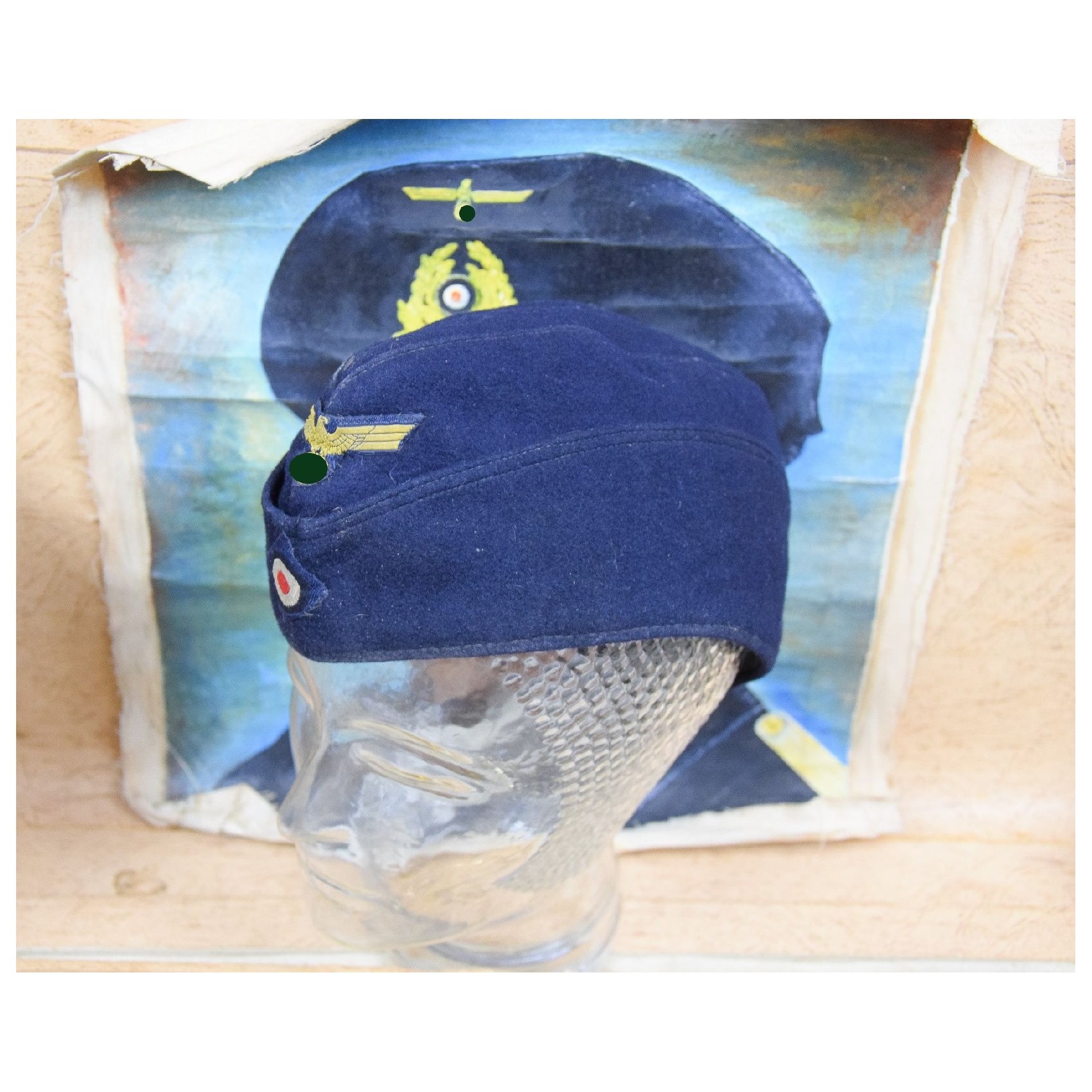 Kriegsmarine U-561 unberührter Nachlass mit Schirmmütze, Stoffeffekten, Briefen und Koffer — image 15