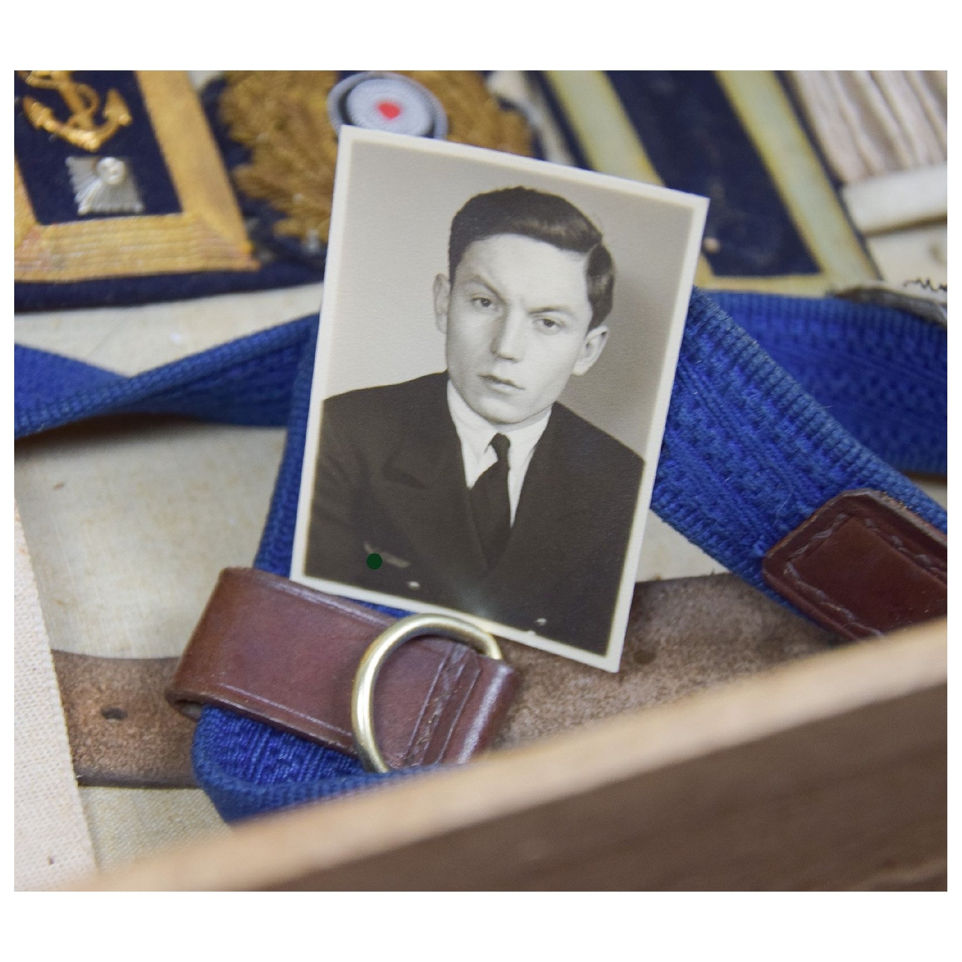 Kriegsmarine U-561 unberührter Nachlass mit Schirmmütze, Stoffeffekten, Briefen und Koffer — image 25