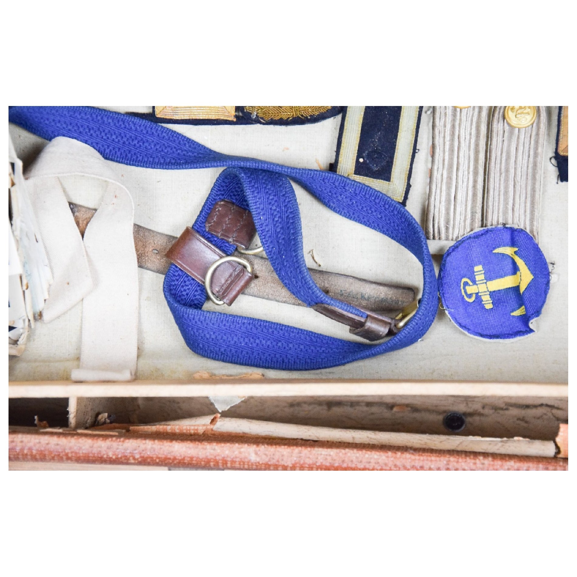 Kriegsmarine U-561 unberührter Nachlass mit Schirmmütze, Stoffeffekten, Briefen und Koffer — image 29