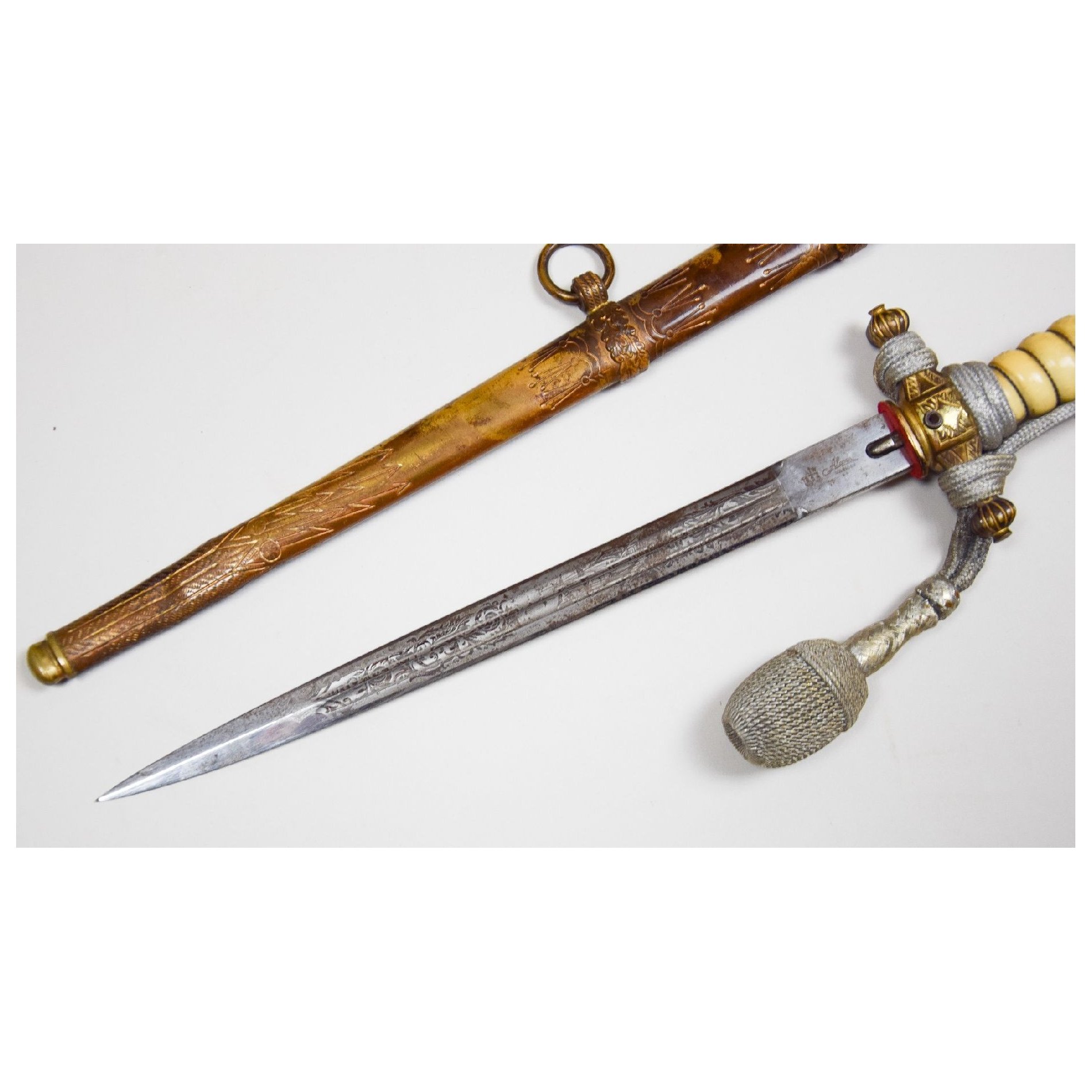 Kriegsmarine U-561 unberührter Nachlass mit Schirmmütze, Stoffeffekten, Briefen und Koffer — image 36