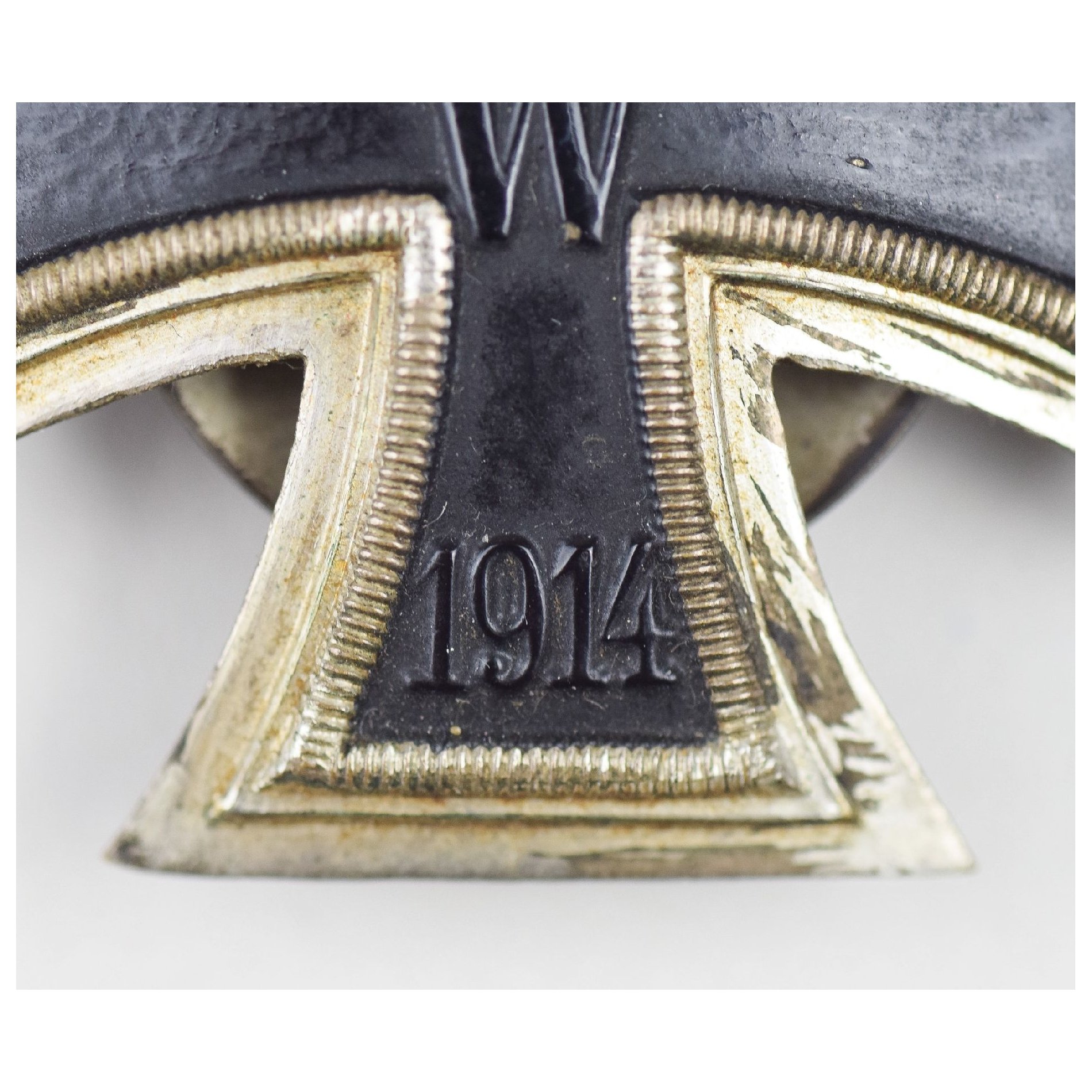 Eisernes Kreuz 1.Klasse 1914 an Schraubscheibe Herst. Juncker einteilig und unmagnetisch, extrem selten! — image 2