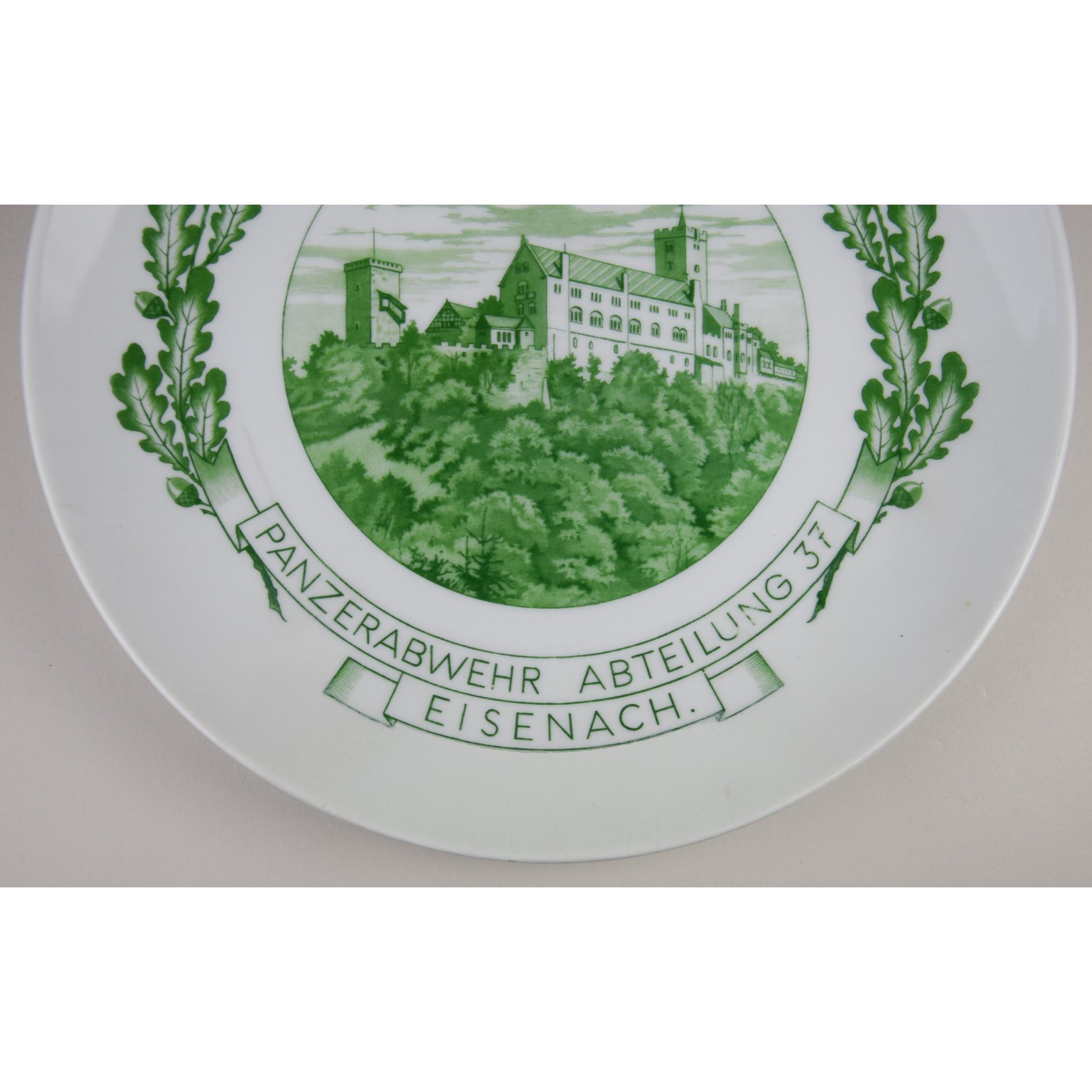 Meissen Porzellanteller 'Panzerabwehr Abteilung 37 Eisenach' — image 4
