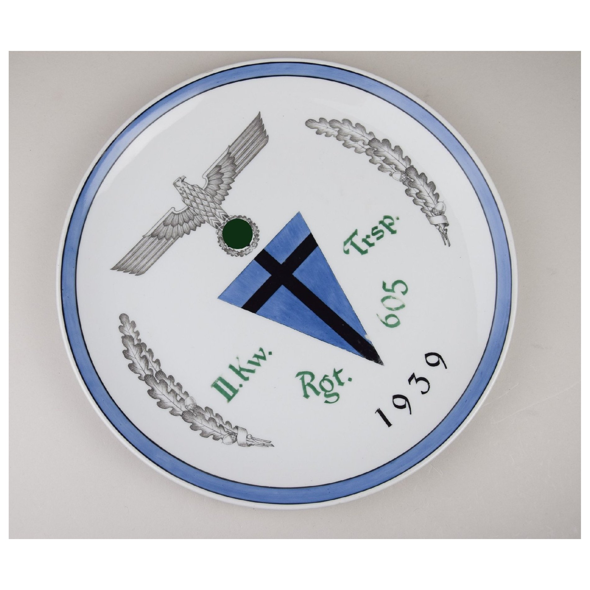 Meissen Porzellanteller 'II. K.w. Trsp. Rgt. 605 1939' — image 2