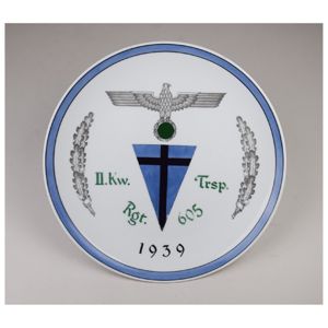 Meissen Porzellanteller 'II. K.w. Trsp. Rgt. 605 1939'