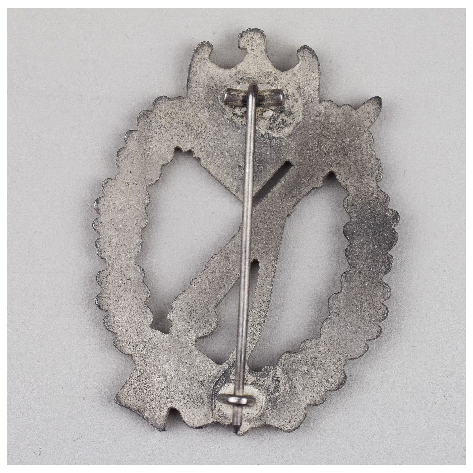 Infanterie Sturmabzeichen in Silber 'Carl Wild' markiert — image 4