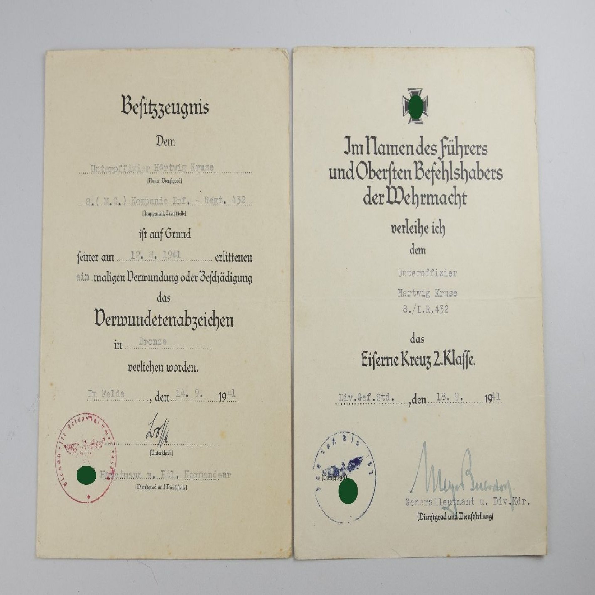 Wehrmacht Nachlass eines Unteroffiziers 8.(M.G.) Komp. Inf.-Rgt 432 (Besonderheit: VWA in (Bronze) geschrieben) — image 2