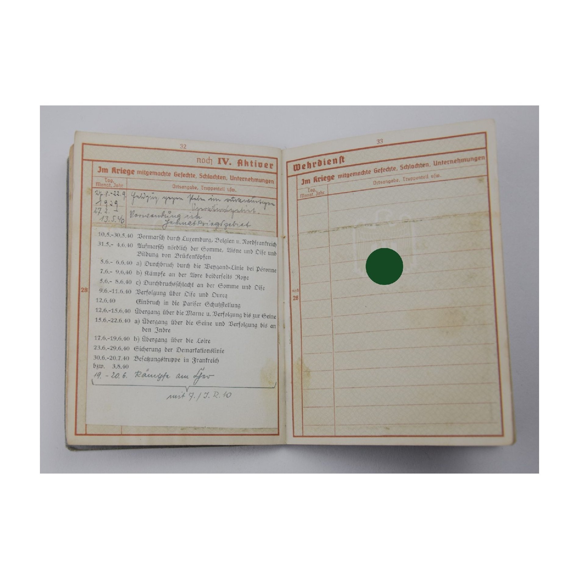 Wehrpass eines Obergefreiten Panzersoldat der Wehrmacht verliehenes PKA in Silber etc. — image 10