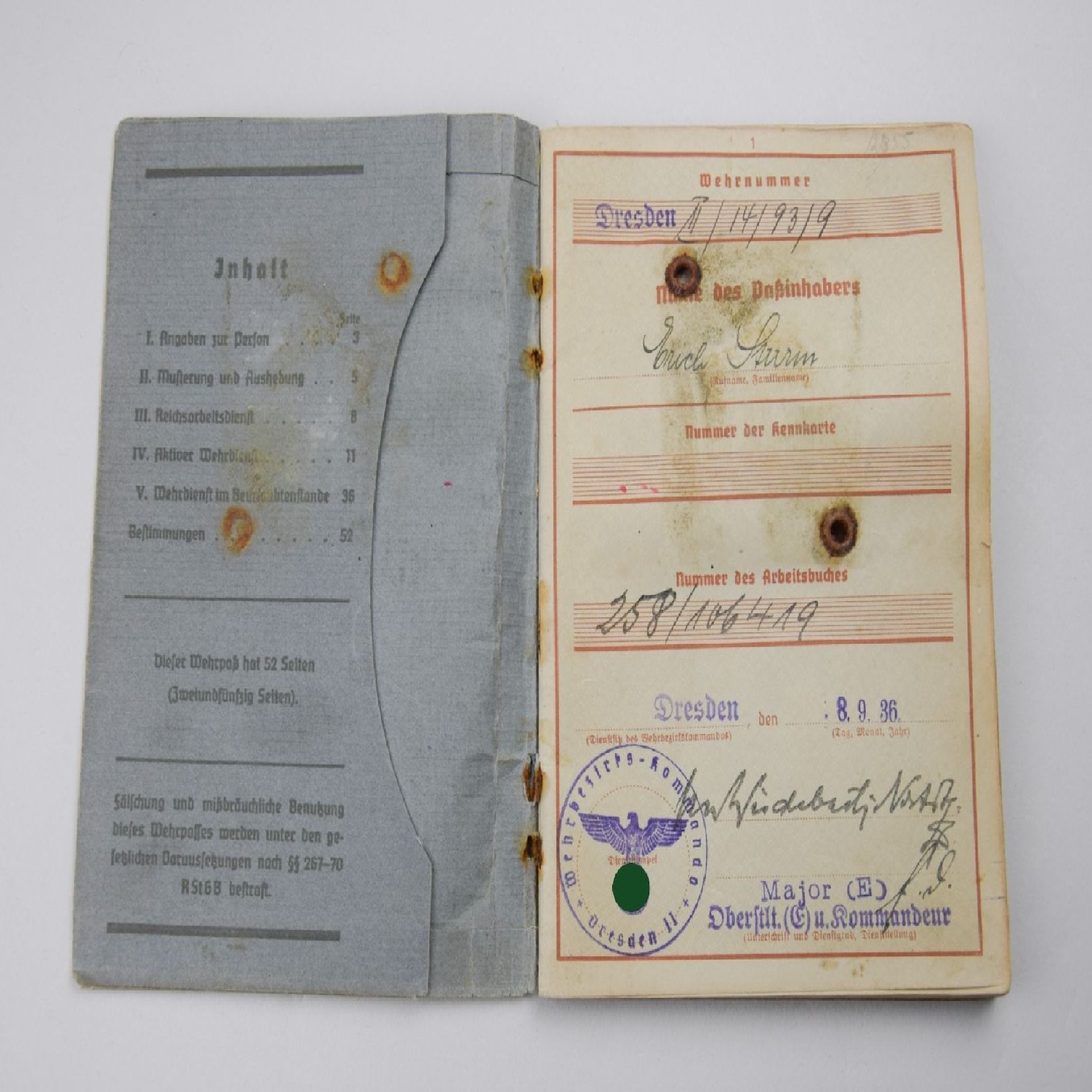 Wehrpass eines Obergefreiten Panzersoldat der Wehrmacht verliehenes PKA in Silber etc. — image 2