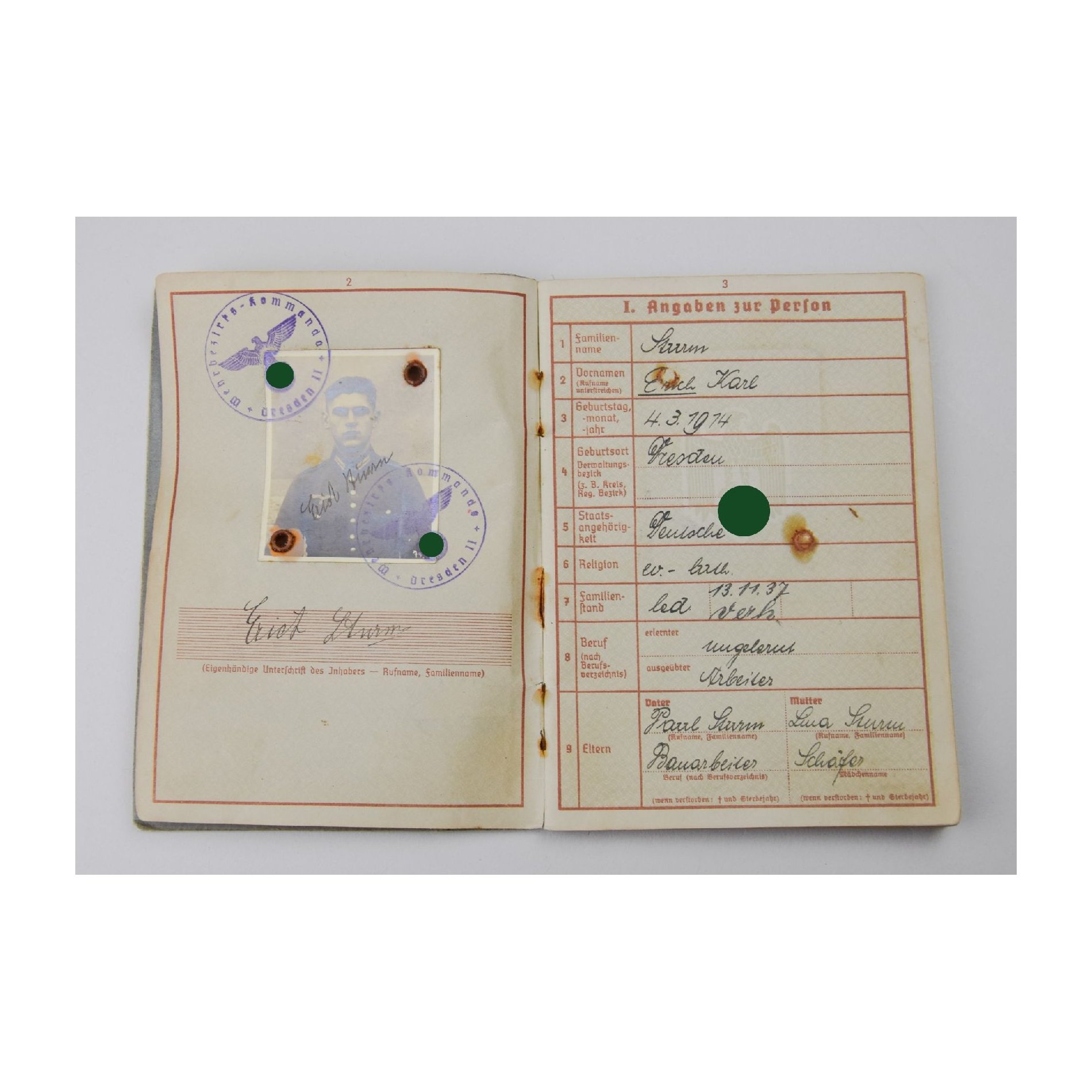 Wehrpass eines Obergefreiten Panzersoldat der Wehrmacht verliehenes PKA in Silber etc. — image 3