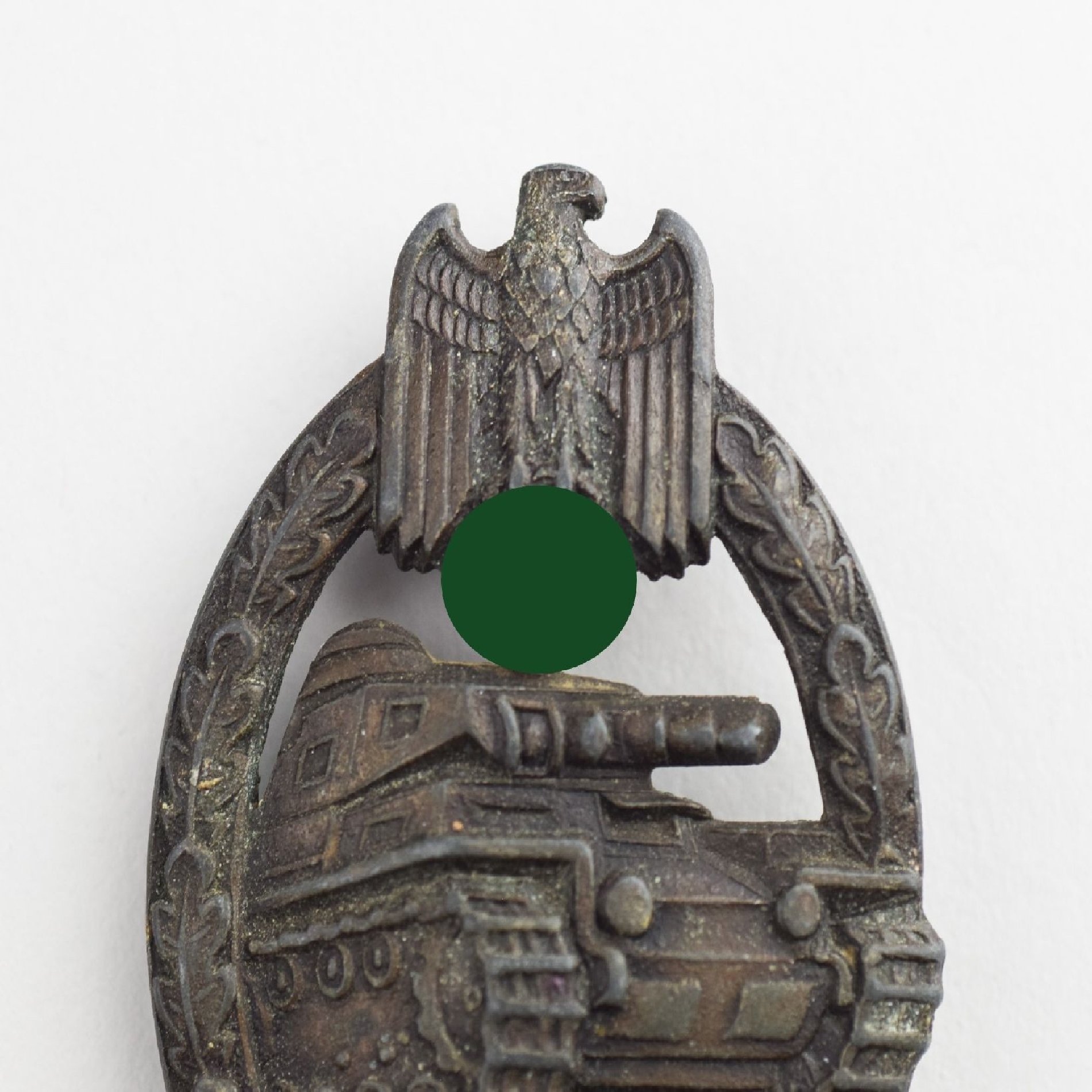Panzerkampfabzeichen in Bronze C.E Juncker, Berlin — image 2