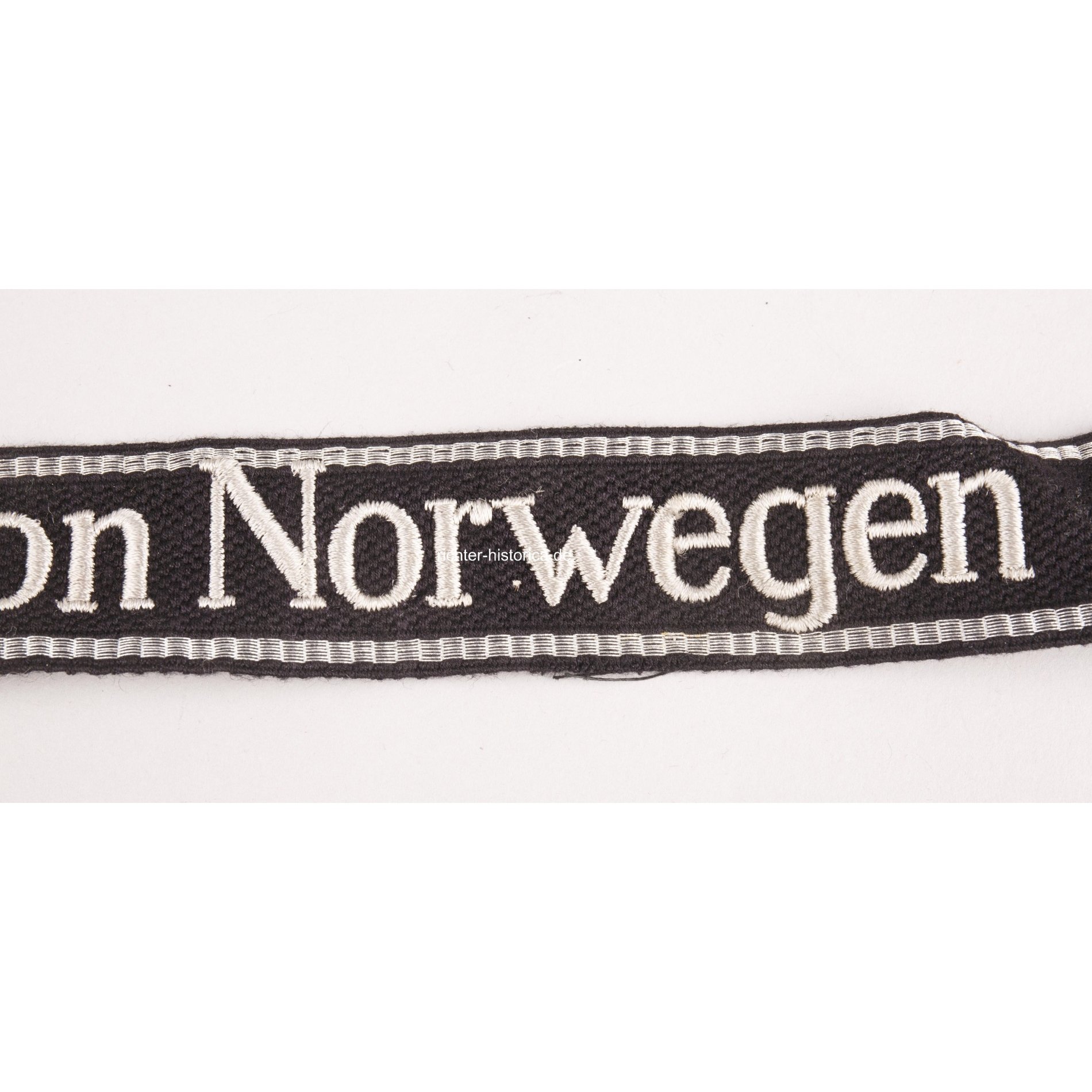 SS-Ärmelband Frw. Legion Norwegen mit RZM Etikett, MINT — image 3