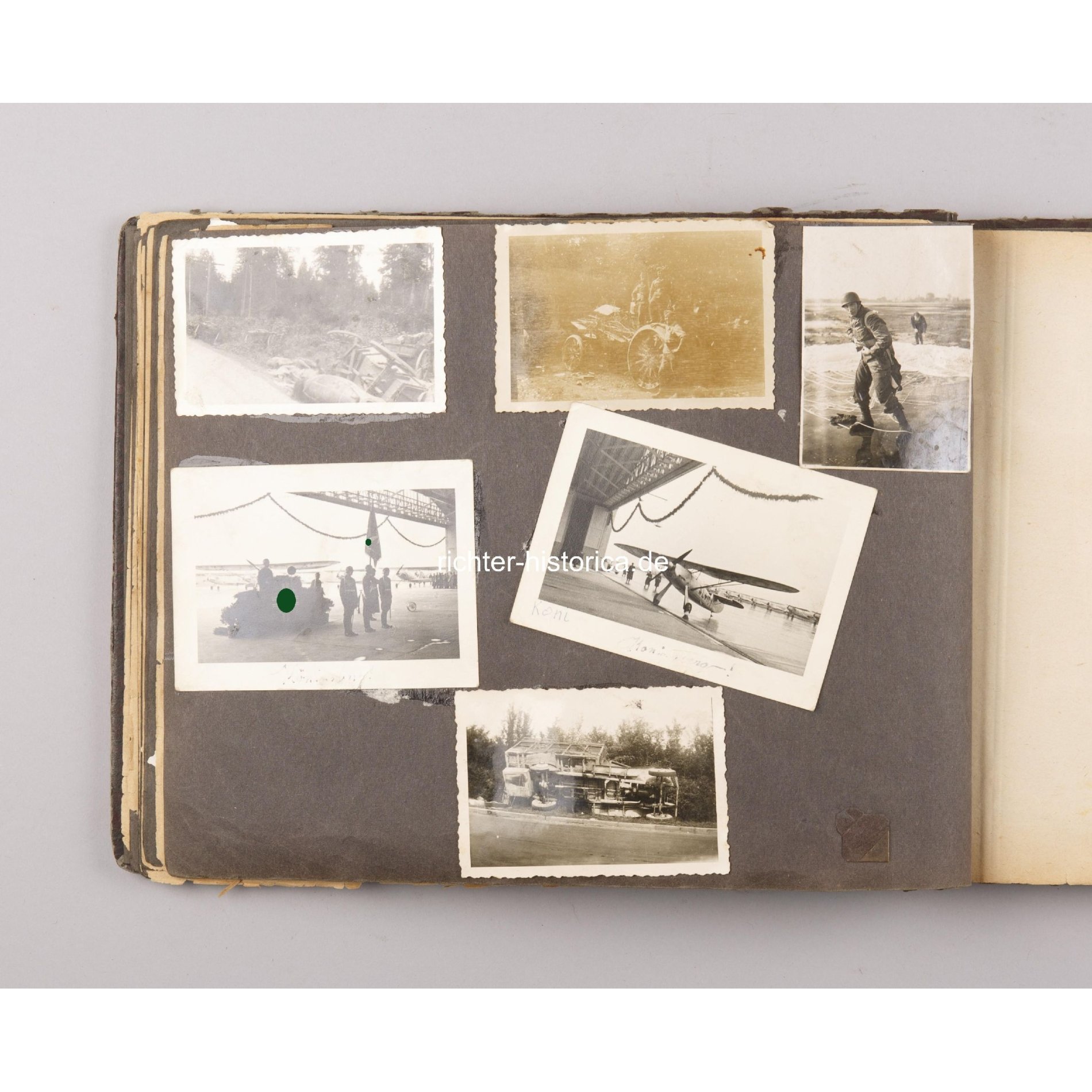 Nachlass Luftwaffe Fotoalbum mit Zubehör — image 10