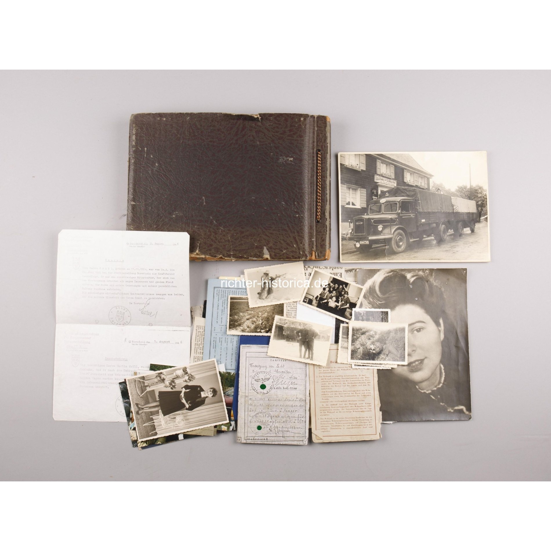 Nachlass Luftwaffe Fotoalbum mit Zubehör — image 16