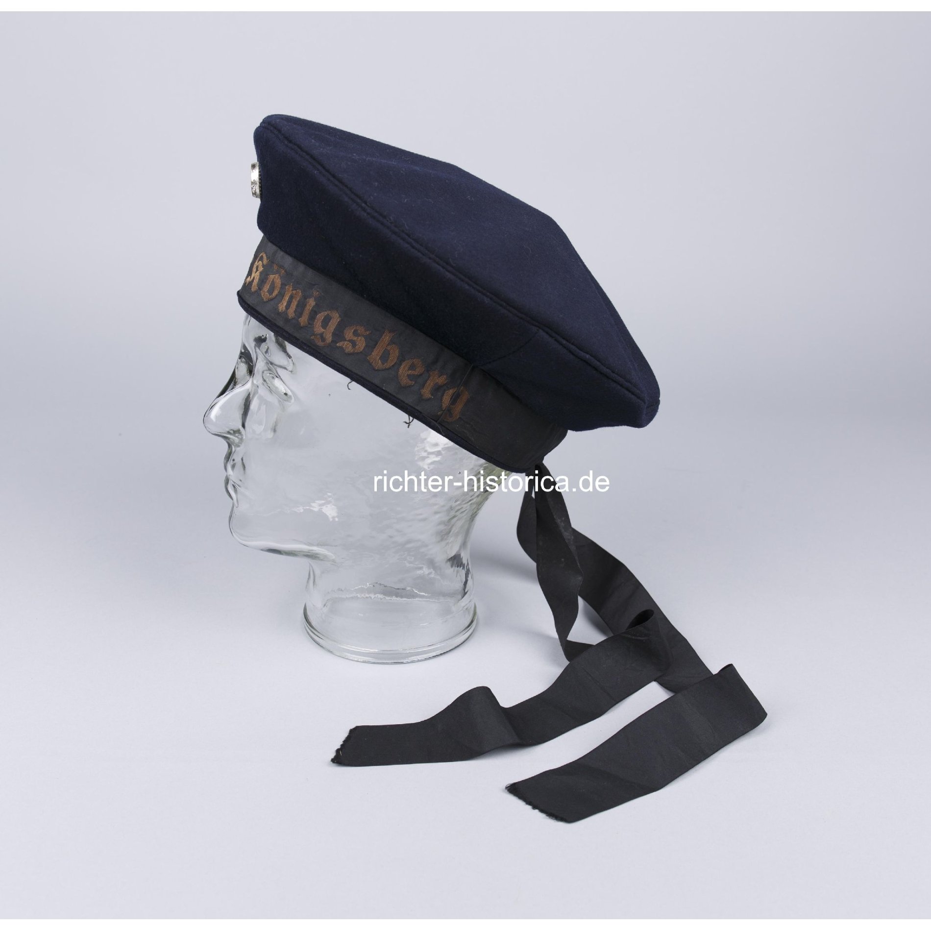 Kriegsmarine Nachlass 'Kreuzer Königsberg' Jacke mit Tellermütze — image 12