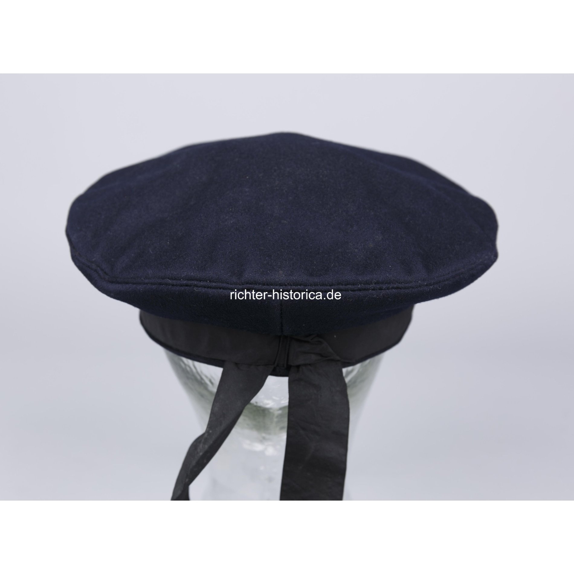 Kriegsmarine Nachlass 'Kreuzer Königsberg' Jacke mit Tellermütze — image 13