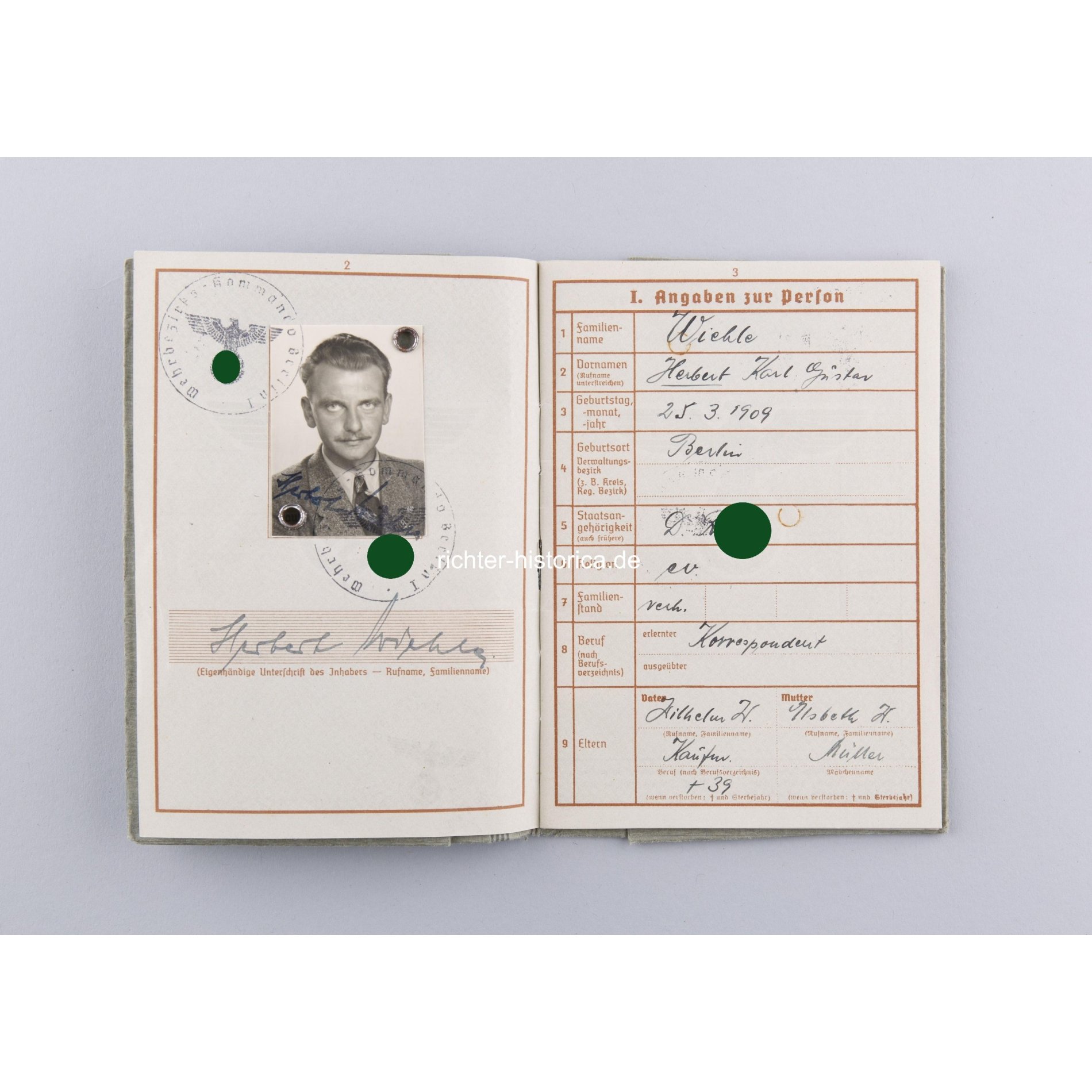 Wehrpass eines Berliners (ausgestellt 1940) — image 3