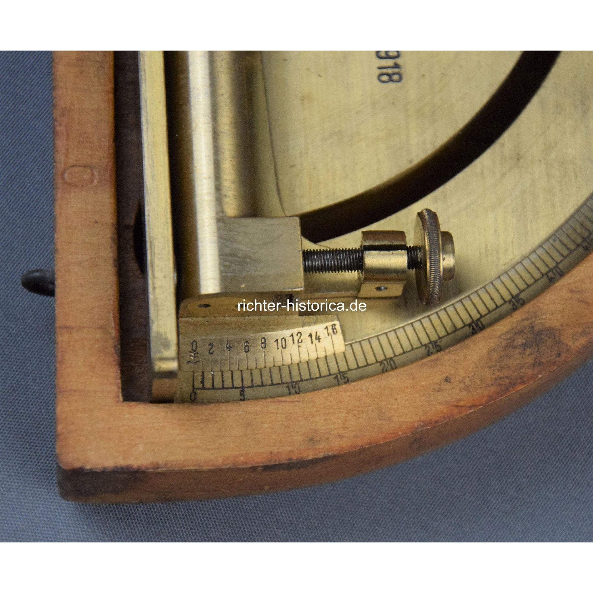 Winkelmesser der Artillerie L.30 1918 — image 5