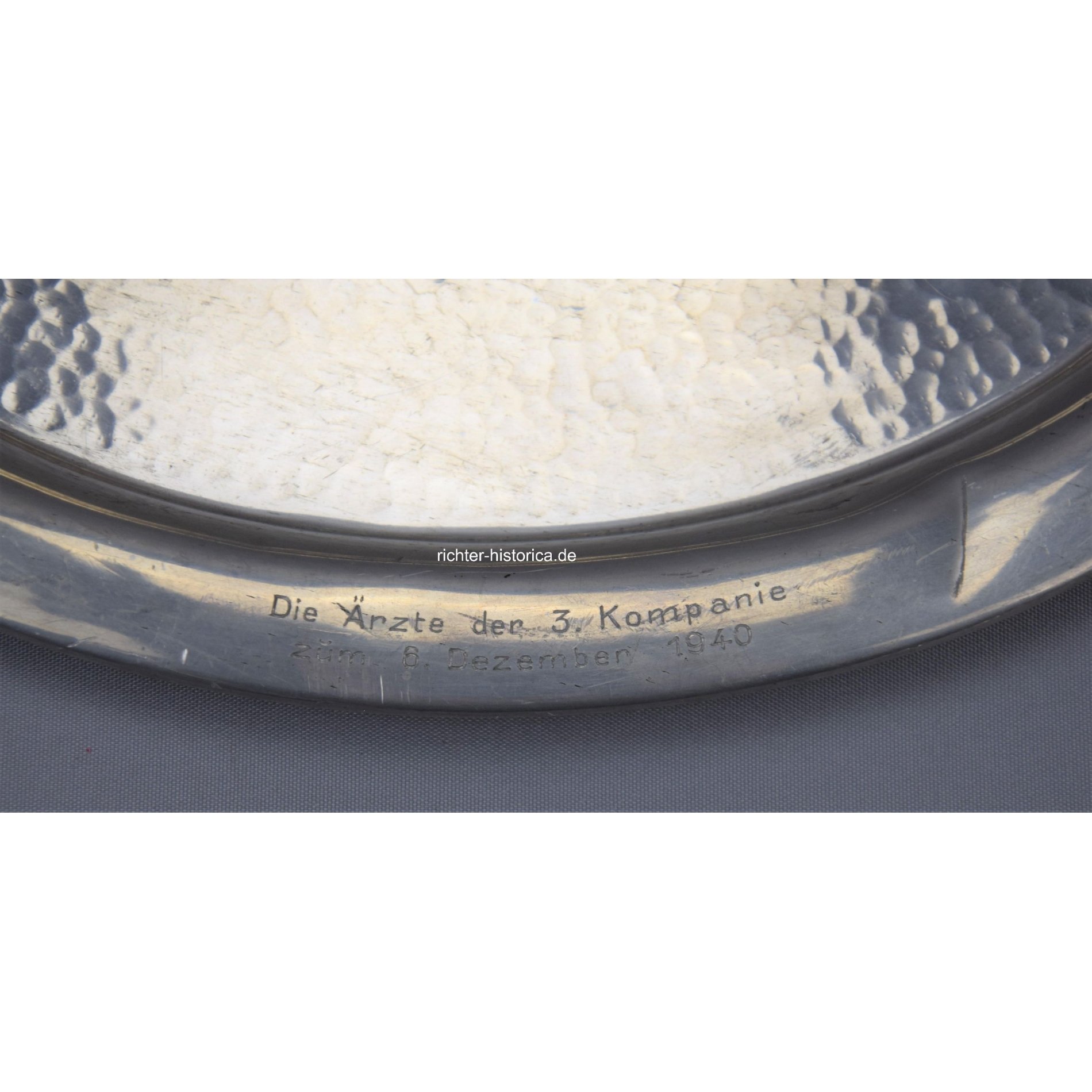 3.Reich Tablett Andenken 'Die Ärzte der 3.Kompanie zum 6.Dezember 1940' — image 2