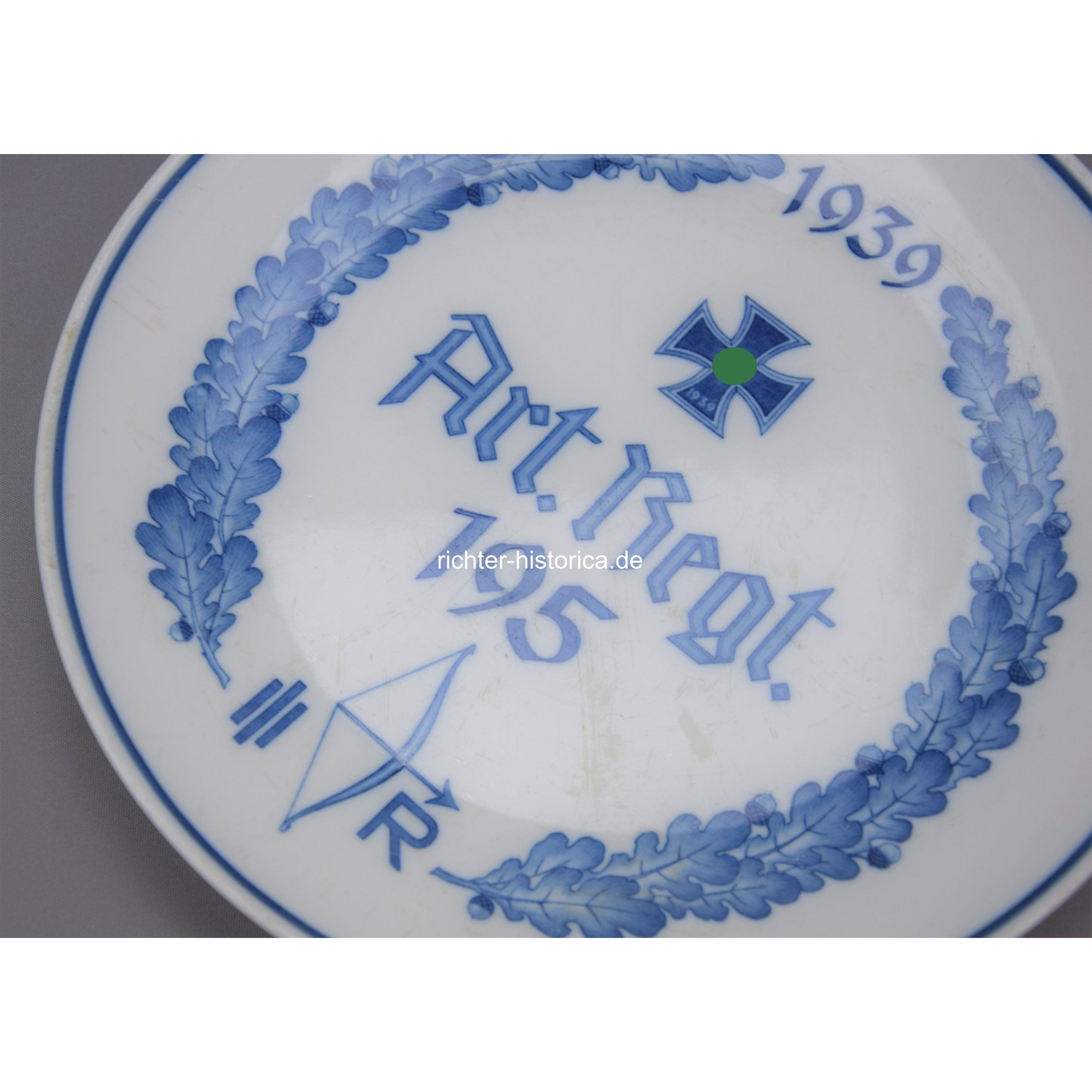 Meissen Erinnerungsteller 'Art. Regt. 195' 1939 — image 3