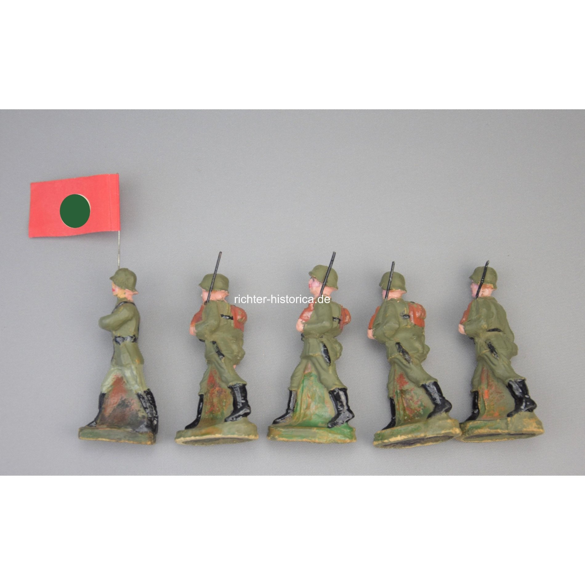 Konvolut Wehrmacht F.F. Leyla Figuren marschierend — image 4