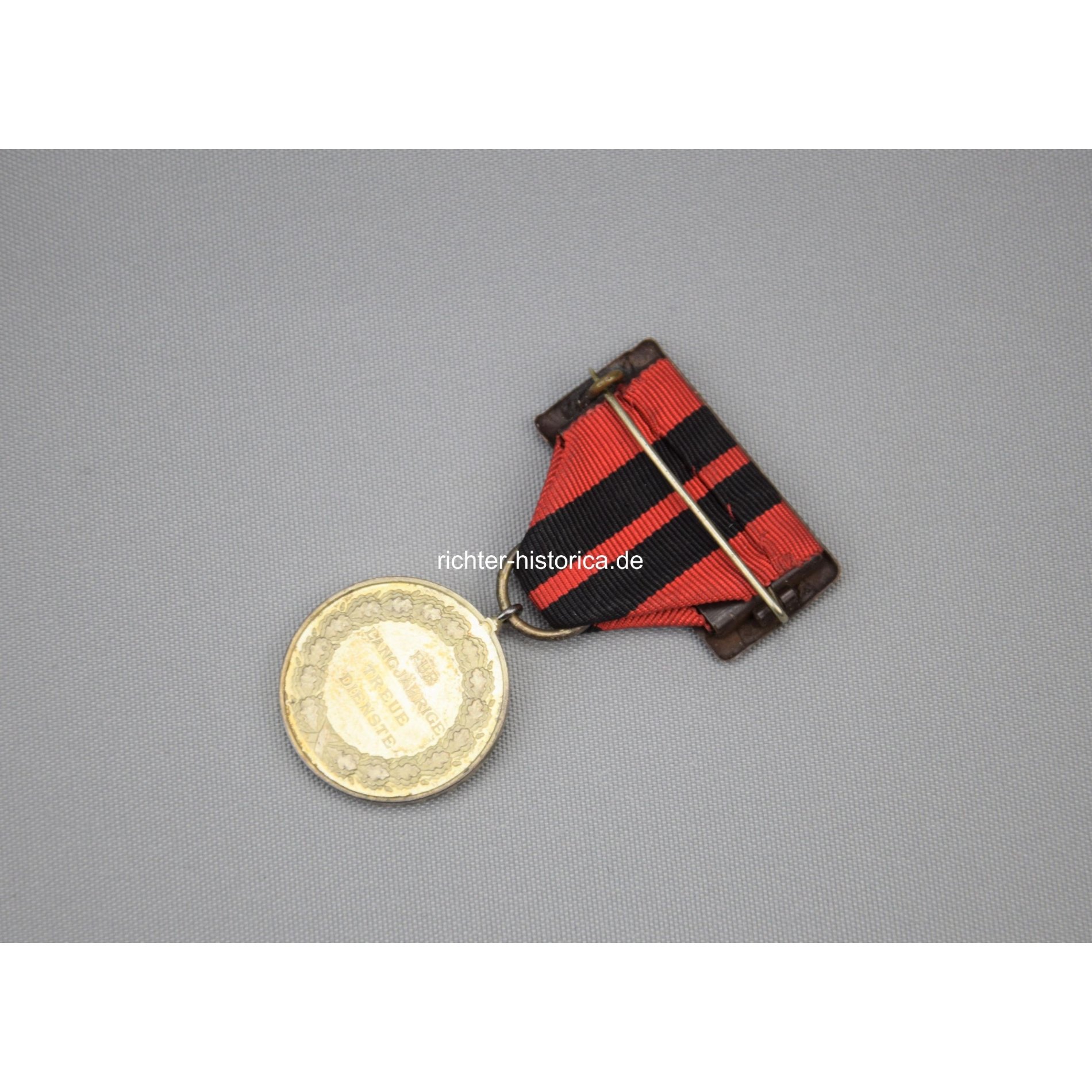 Medaille der König-Karl-Jubiläumsstiftung Freistaat Württemberg im Etui — image 2