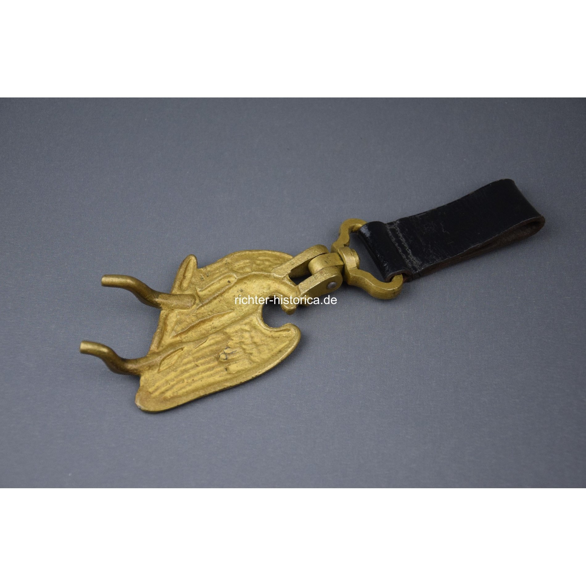 Preußen Trommelhaken mit Lederkoppelschlaufe — image 2