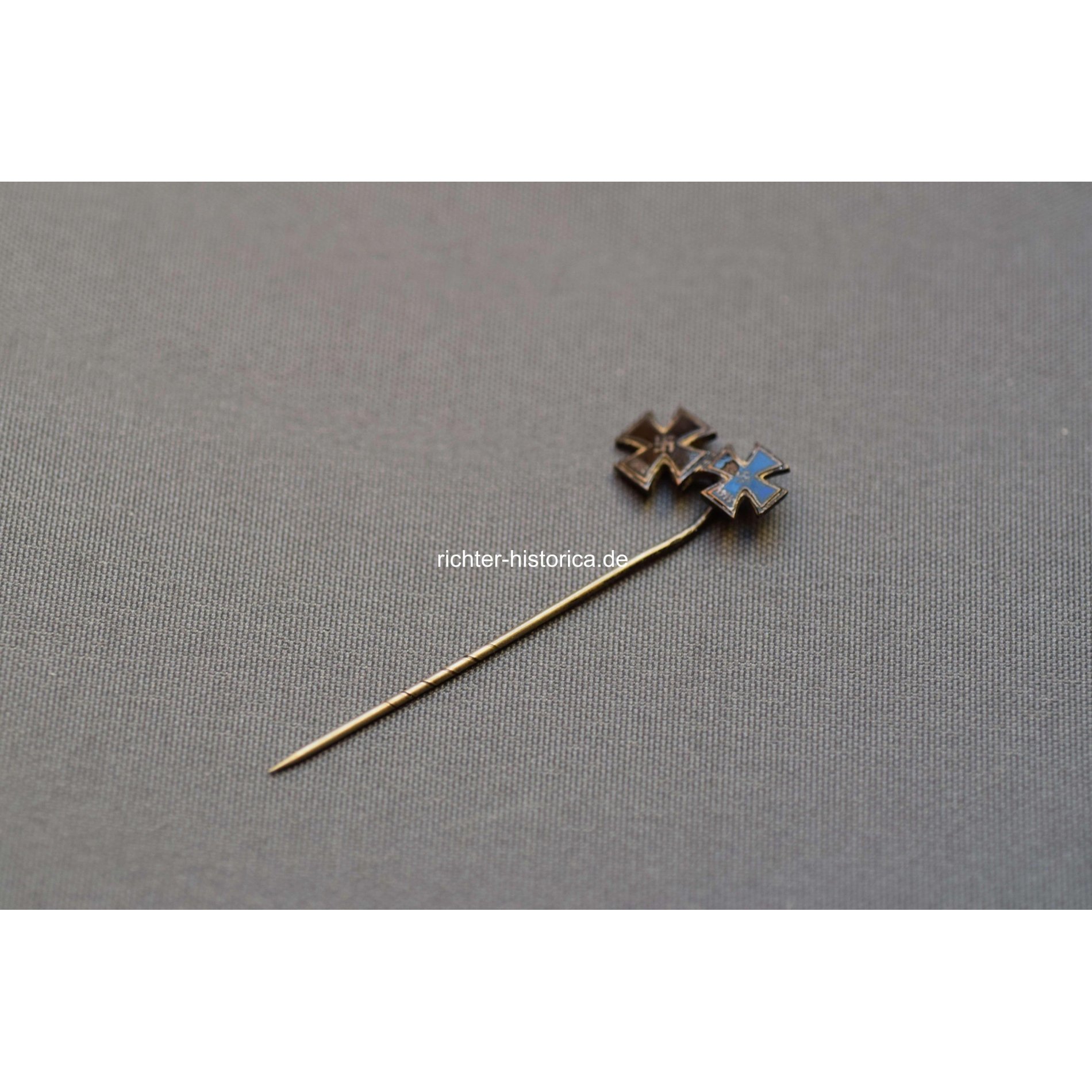 Miniaturnadel Eisernes Kreuz 1. und 2. Klasse 1939 — image 2