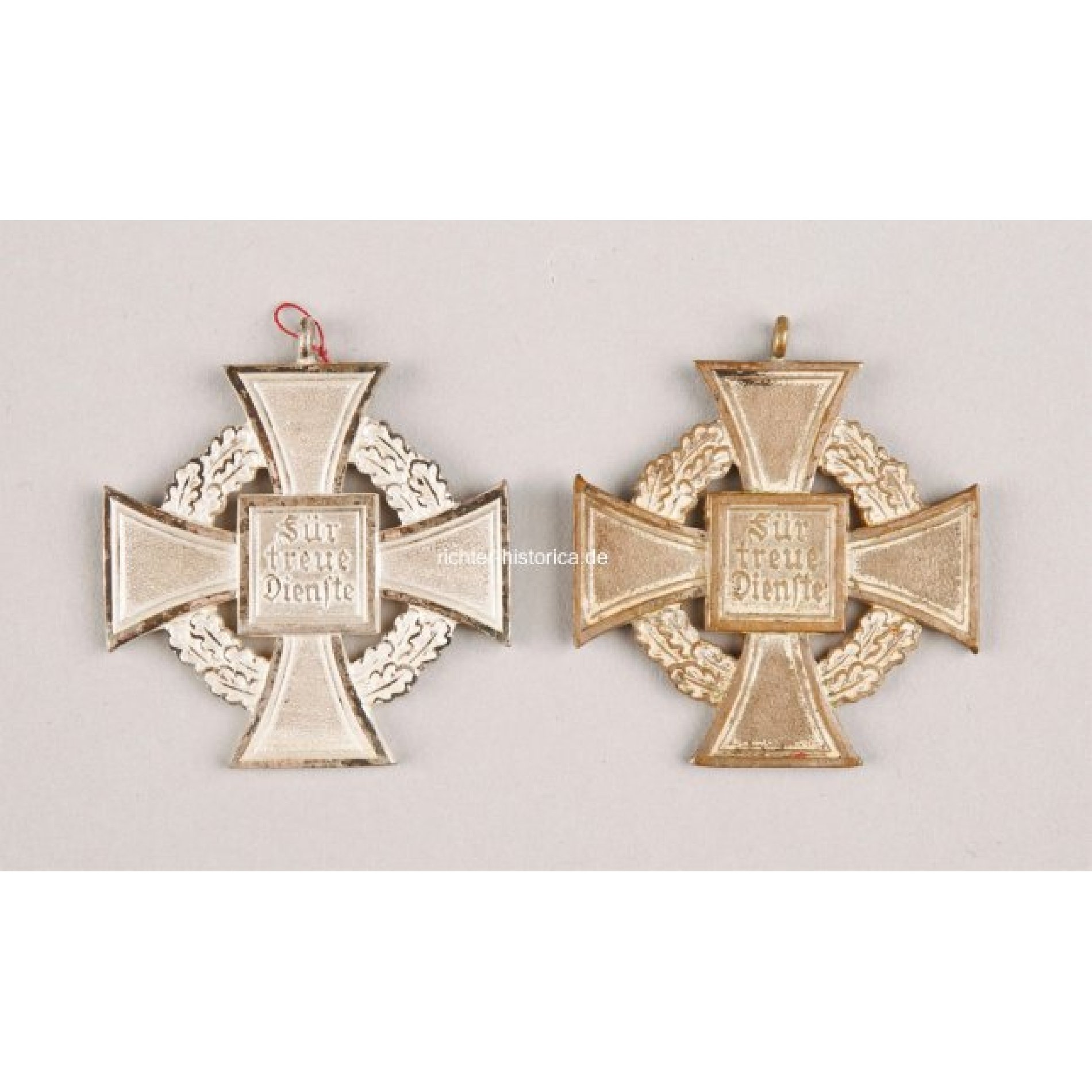 2x Treuedienst Ehrenzeichen für 25 Jahre in Silber — image 2