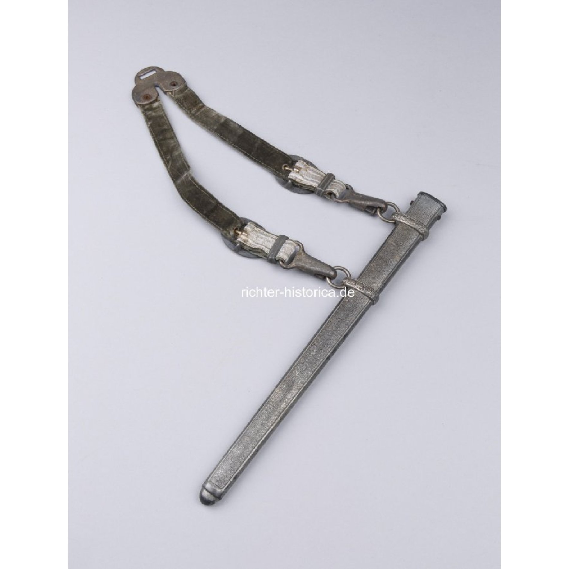 Heeres Offiziersdolch mit Herst. 'P.D Lüneschloss, Lüdenscheid' und Gehänge — image 10