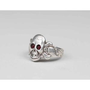 3.Reich Kantinenring mit roten Glasaugen 835er Silber, selten!