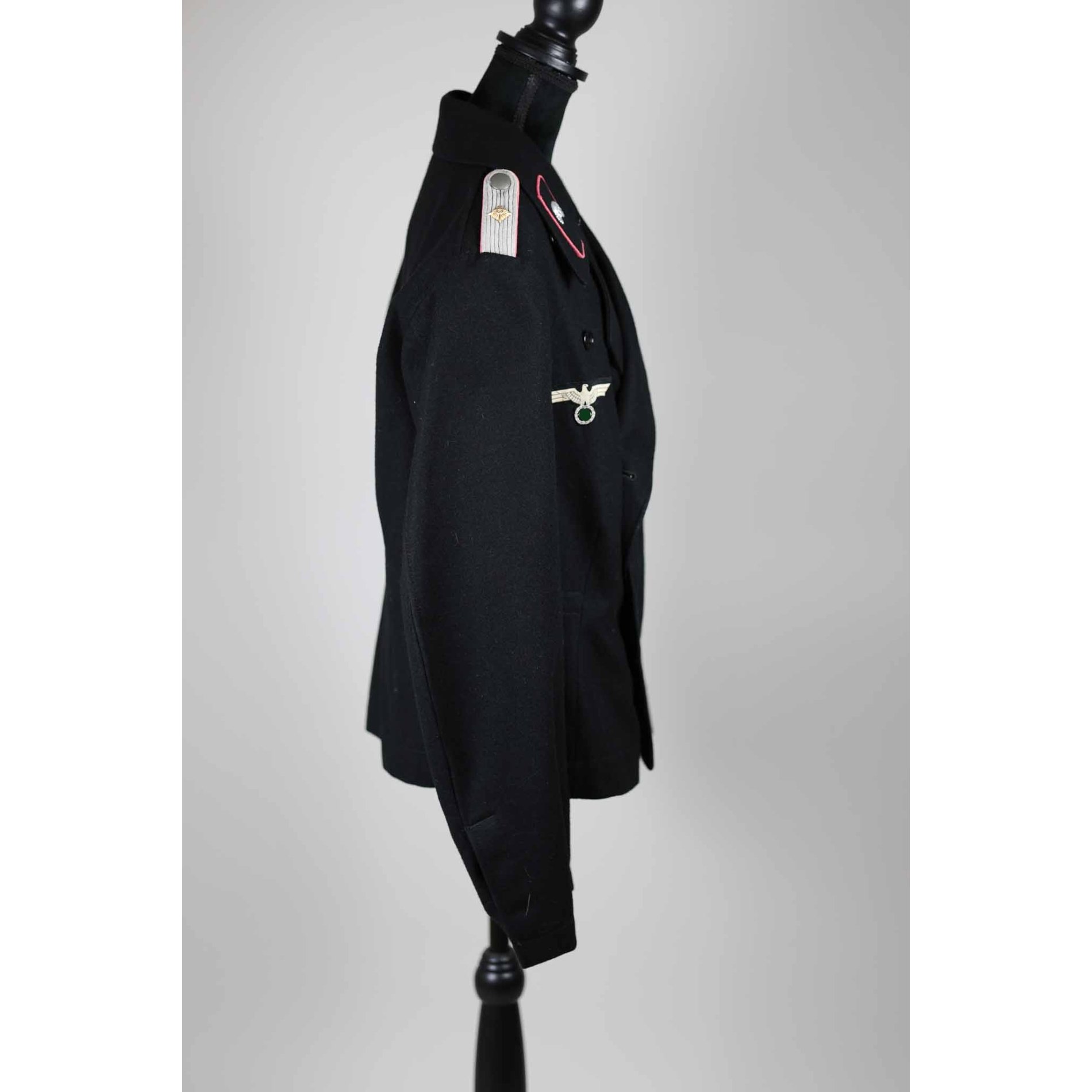 Wehrmacht-Panzeroffizier Uniform von einem Oberleutnant — image 13