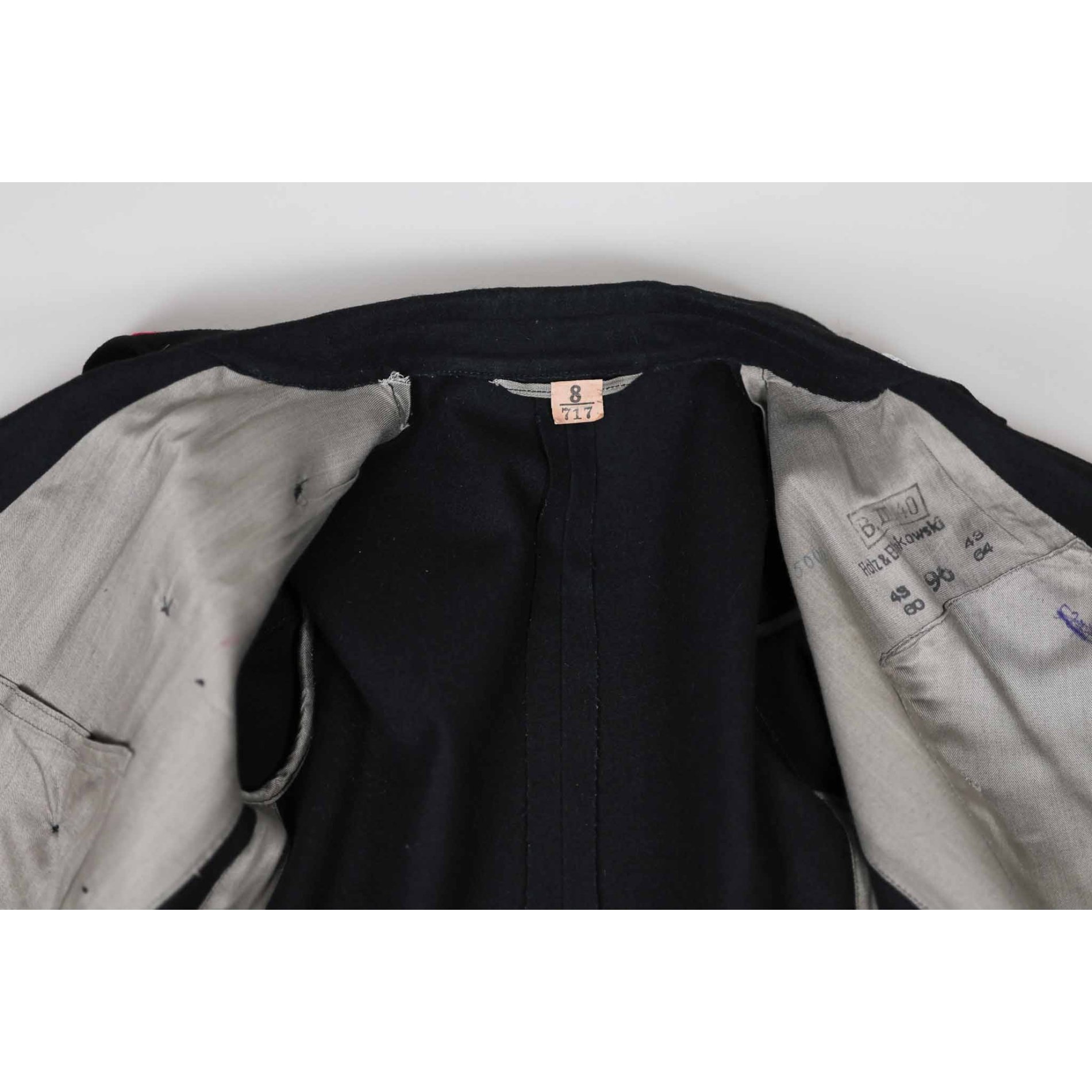 Wehrmacht-Panzeroffizier Uniform von einem Oberleutnant — image 16