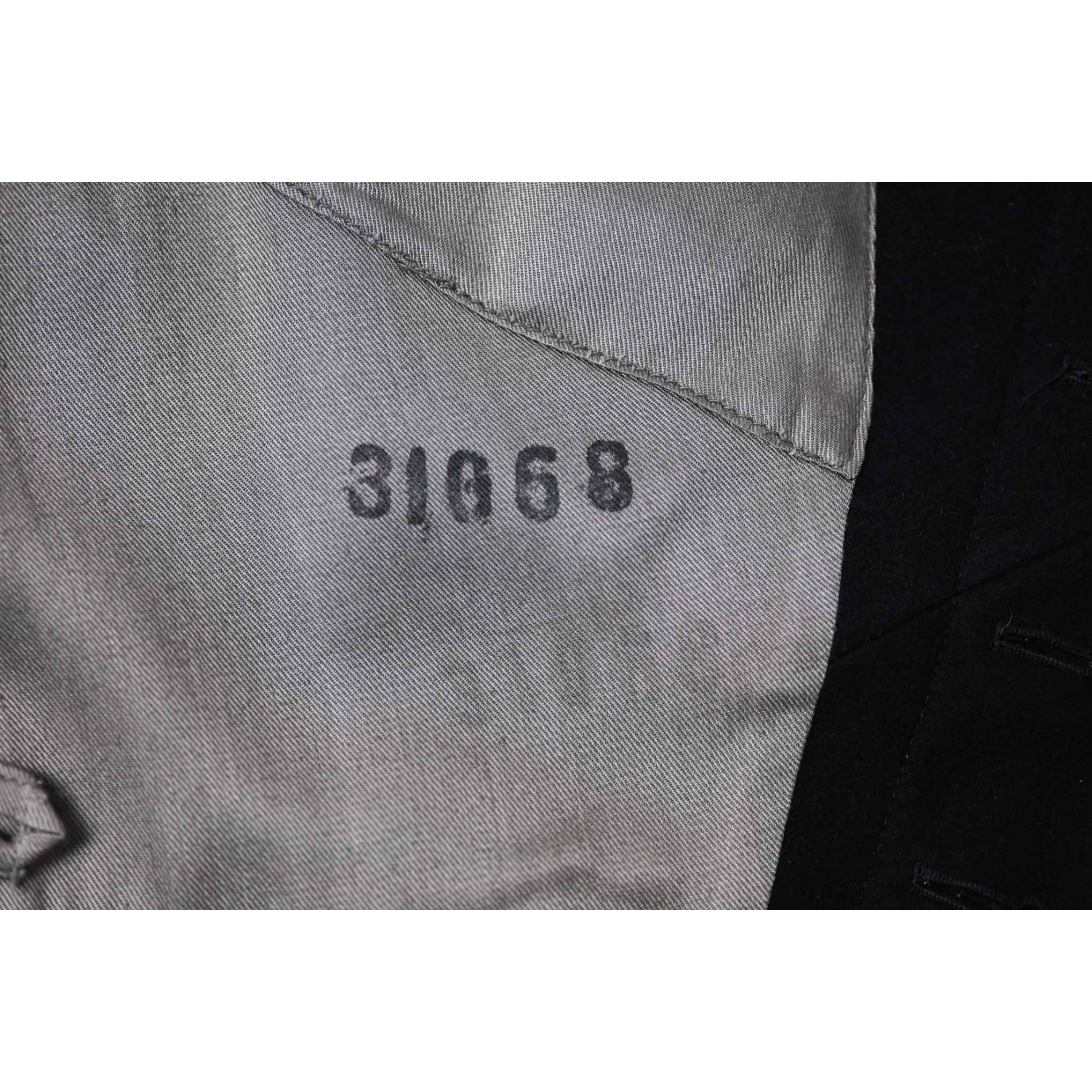 Wehrmacht-Panzeroffizier Uniform von einem Oberleutnant — image 24