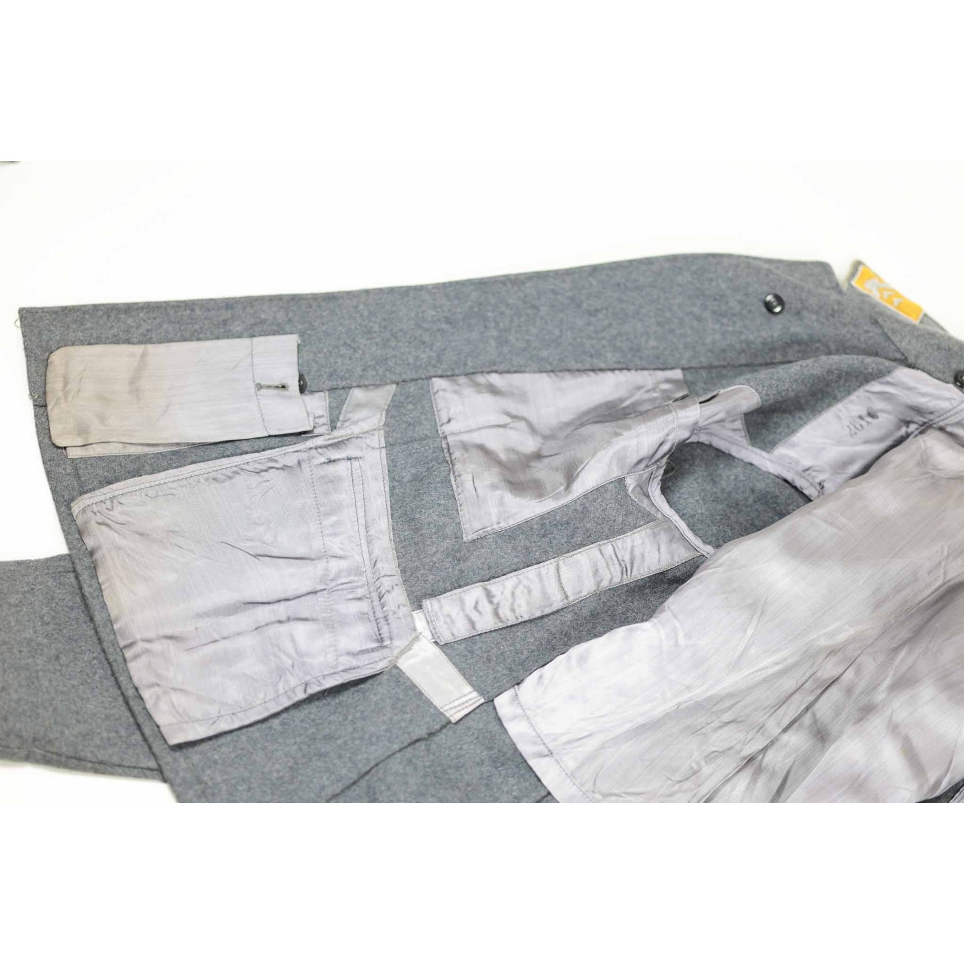 Luftwaffe Uniform für einen Hauptmann der Fliegertruppe mit Frontflugspange in Gold — image 19