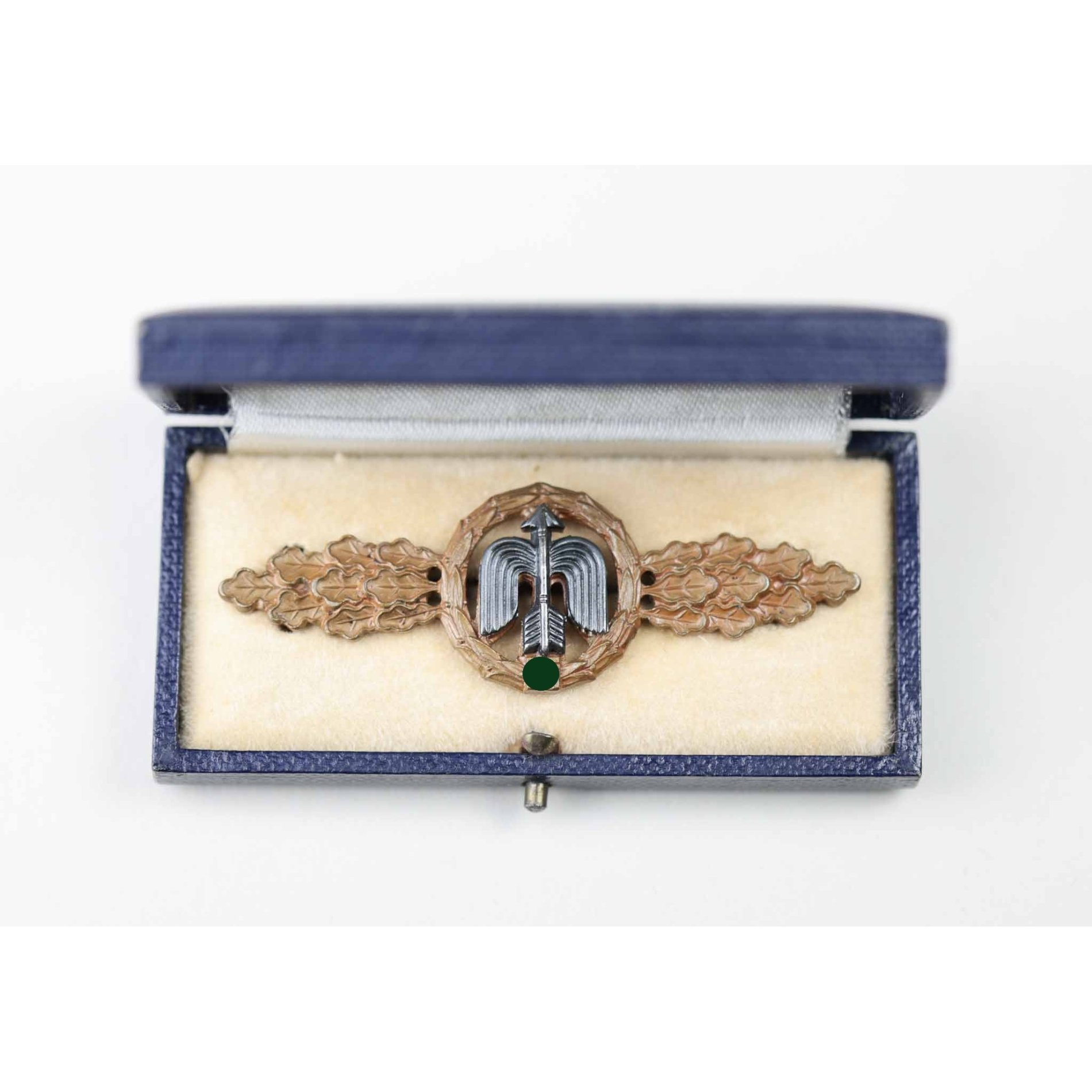 Frontflugspange für Jäger in Bronze im Etui, Zustand 1 MINT — image 5