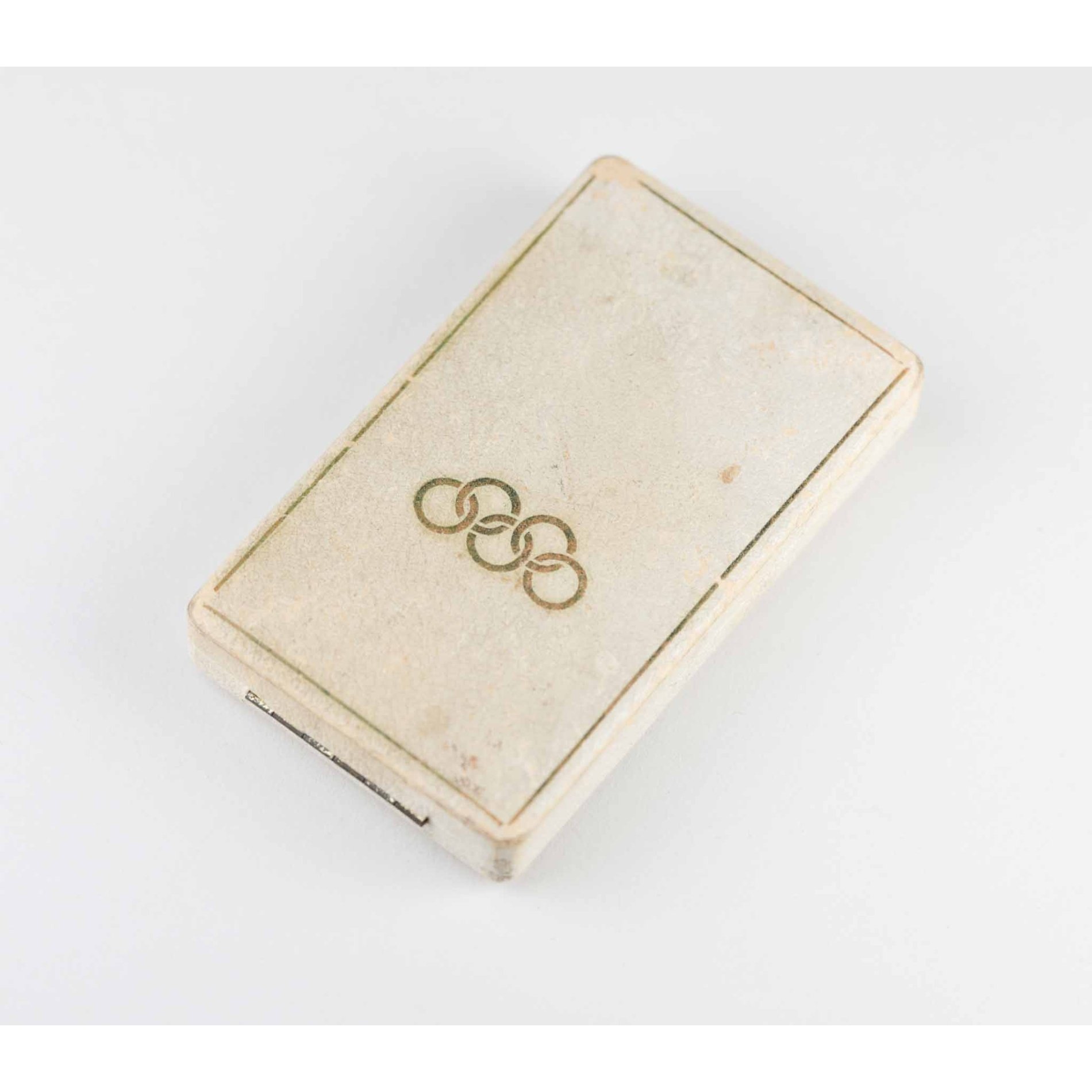 Deutsche Olympia Erinnerungsmedaille 1936 im Etui — image 7