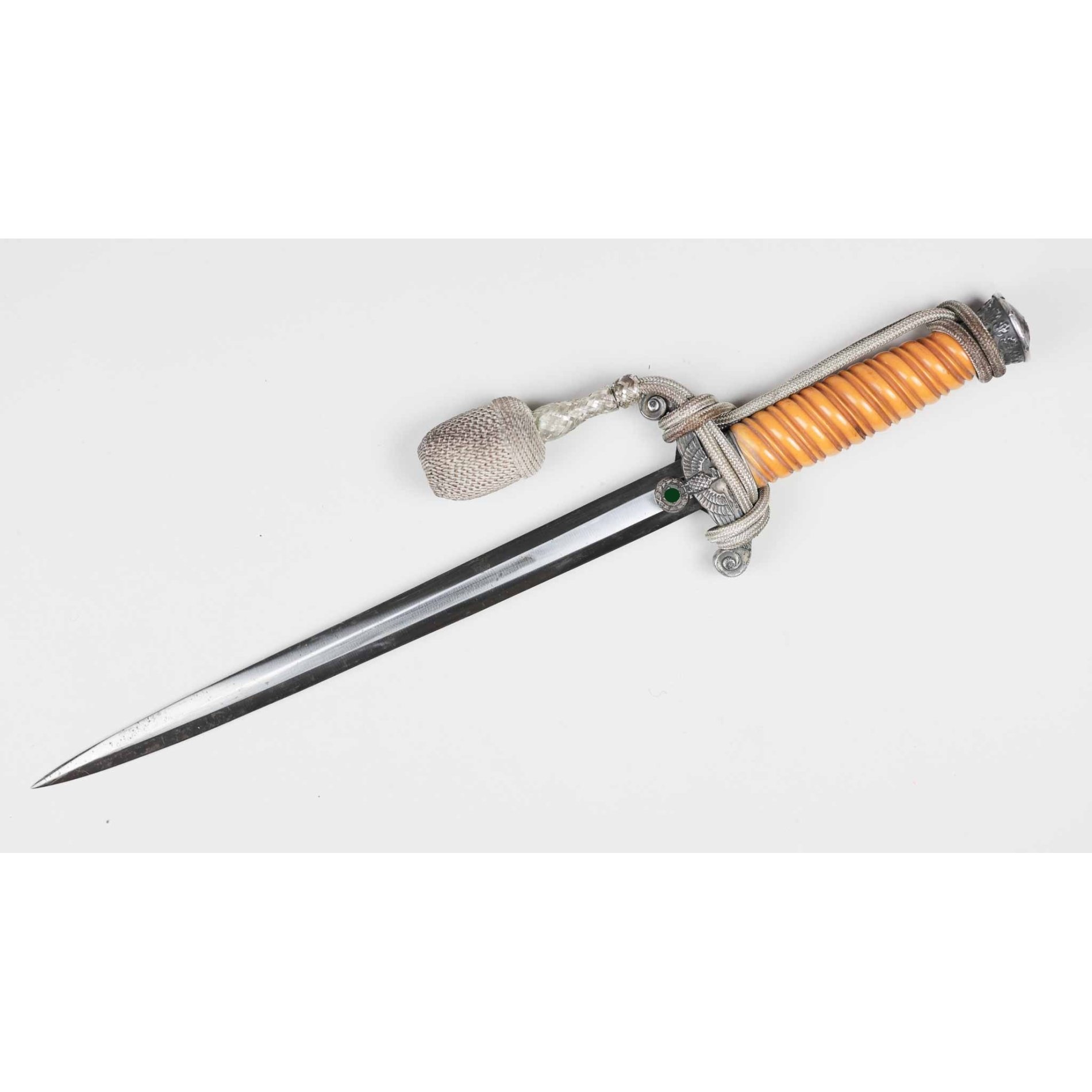 Heeres Offiziersdolch der Wehrmacht C. Eickhorn mit Gehänge — image 4