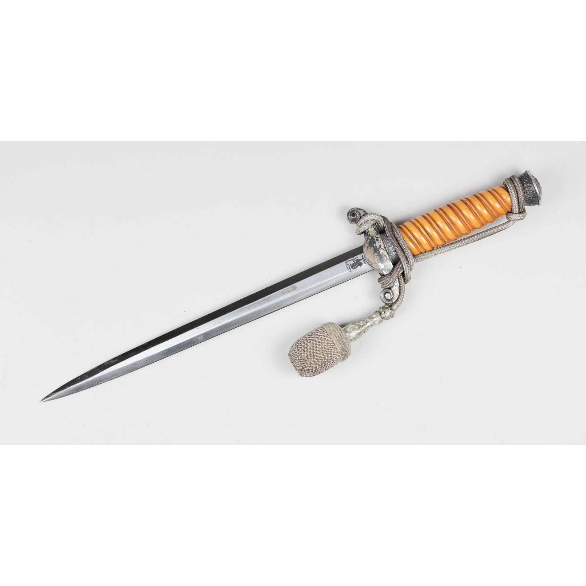 Heeres Offiziersdolch der Wehrmacht C. Eickhorn mit Gehänge — image 7