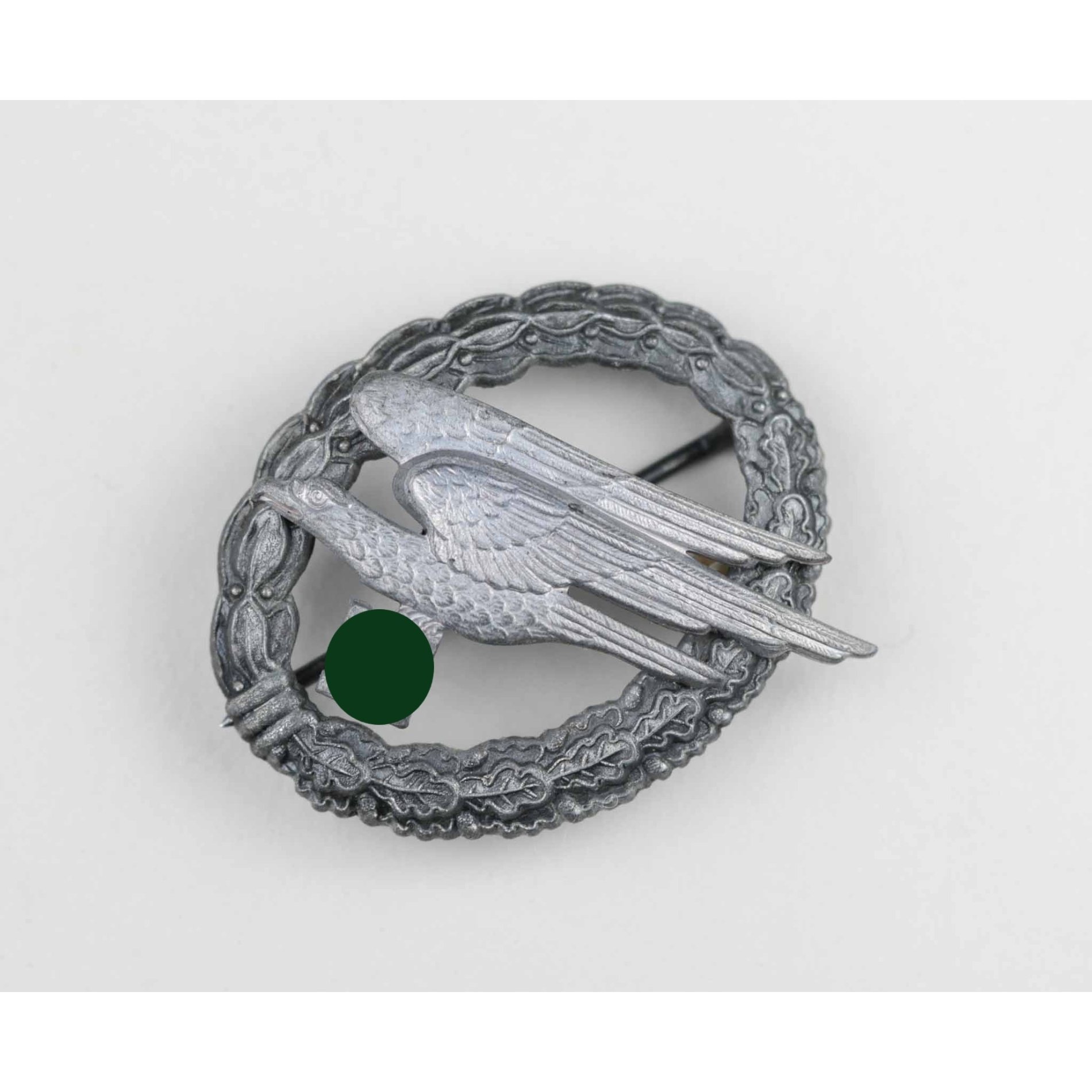 Fallschirmschützenabzeichen der Luftwaffe mit Herst. 'A' 2 — image 2