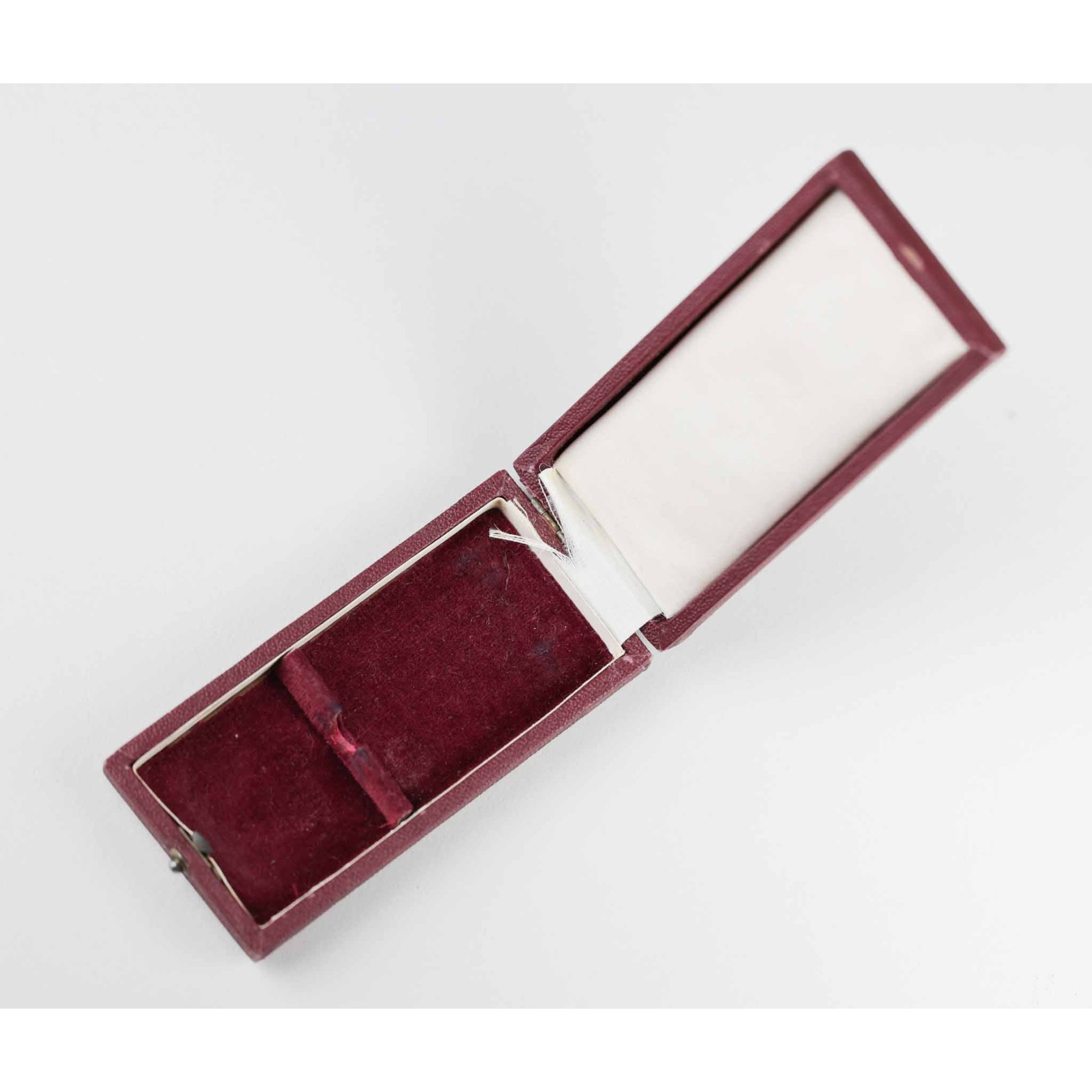 Medaille zur Erinnerung an den 1.Oktober 1938 mit Spange 'Prager Burg' Auflage im Etui — image 7