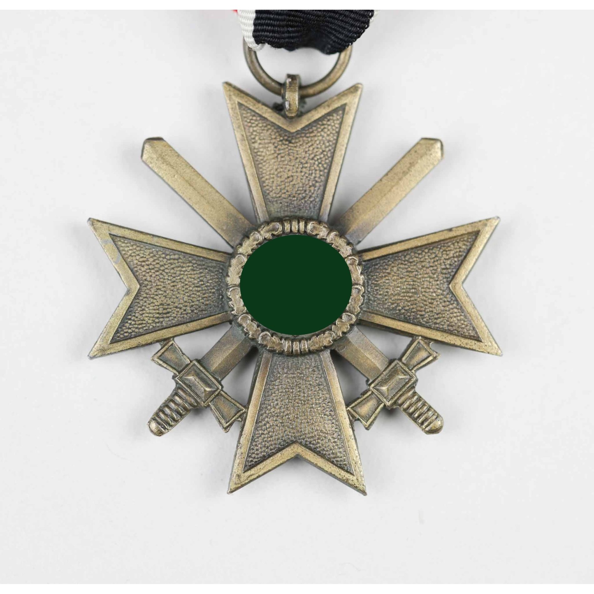 Kriegsverdienstkreuz 2.Klasse 1939 mit Schwertern in Verleihungstüte L.Chr. Lauer — image 2