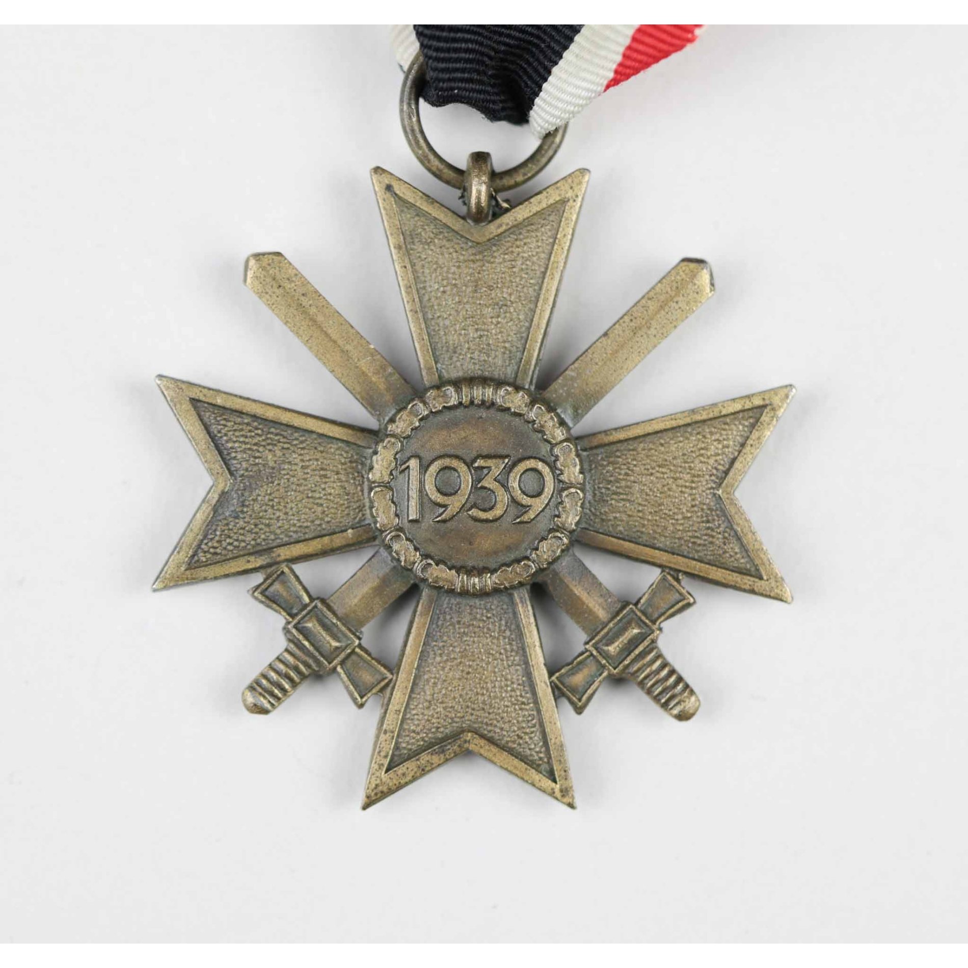 Kriegsverdienstkreuz 2.Klasse 1939 mit Schwertern in Verleihungstüte L.Chr. Lauer — image 3