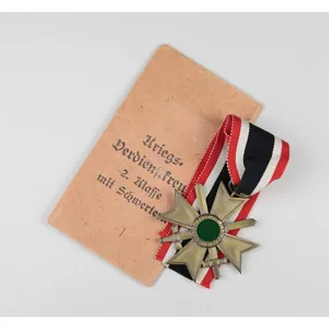 Kriegsverdienstkreuz 2.Klasse 1939 mit Schwertern in Verleihungstüte Deschler & Sohn