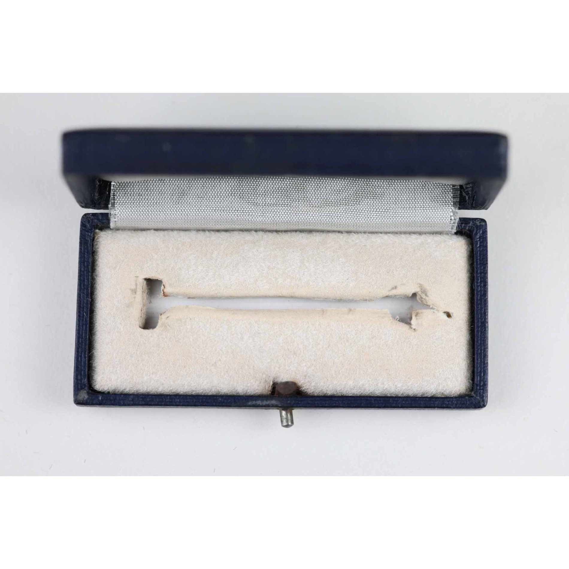 Frontflugspange für Aufklärer in Silber im Etui mit Hersteller Stempelung 'IMME & Sohn' Zustand 1 MINT — image 10