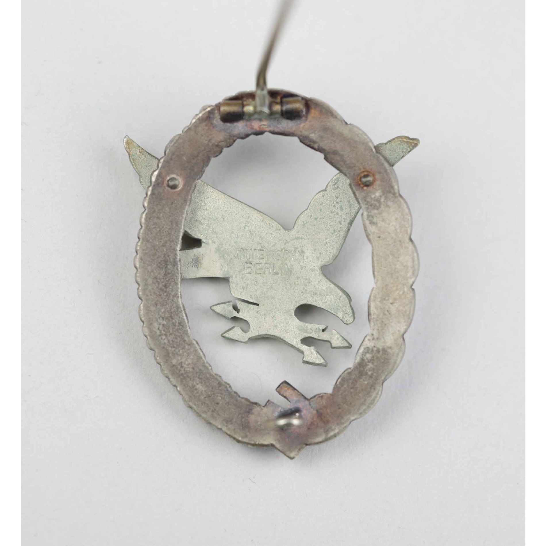 Luftwaffen Fliegerschützenabzeichen mit Blitzbündel Herst. IMME im Etui, selten! — image 4